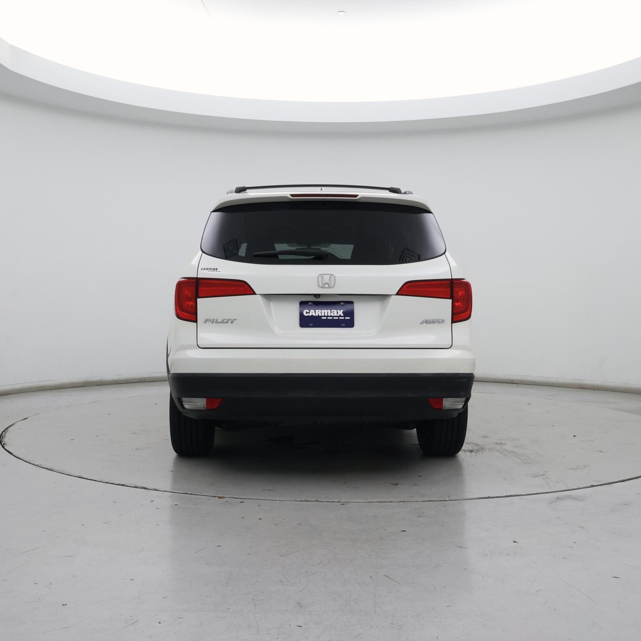 Thumbnail: 2017 Honda Pilot - 6