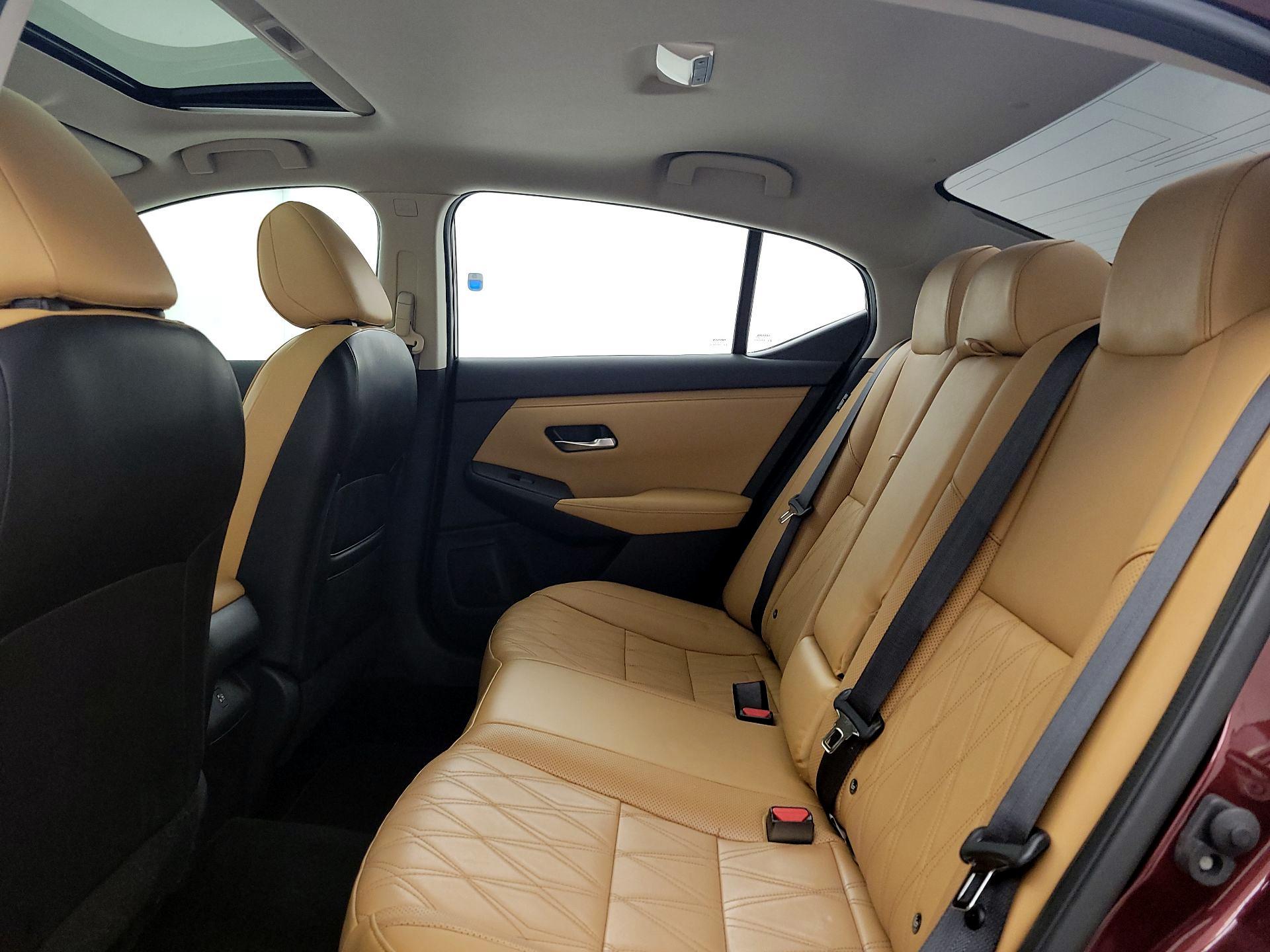 Thumbnail: 2020 Nissan Sentra - 20