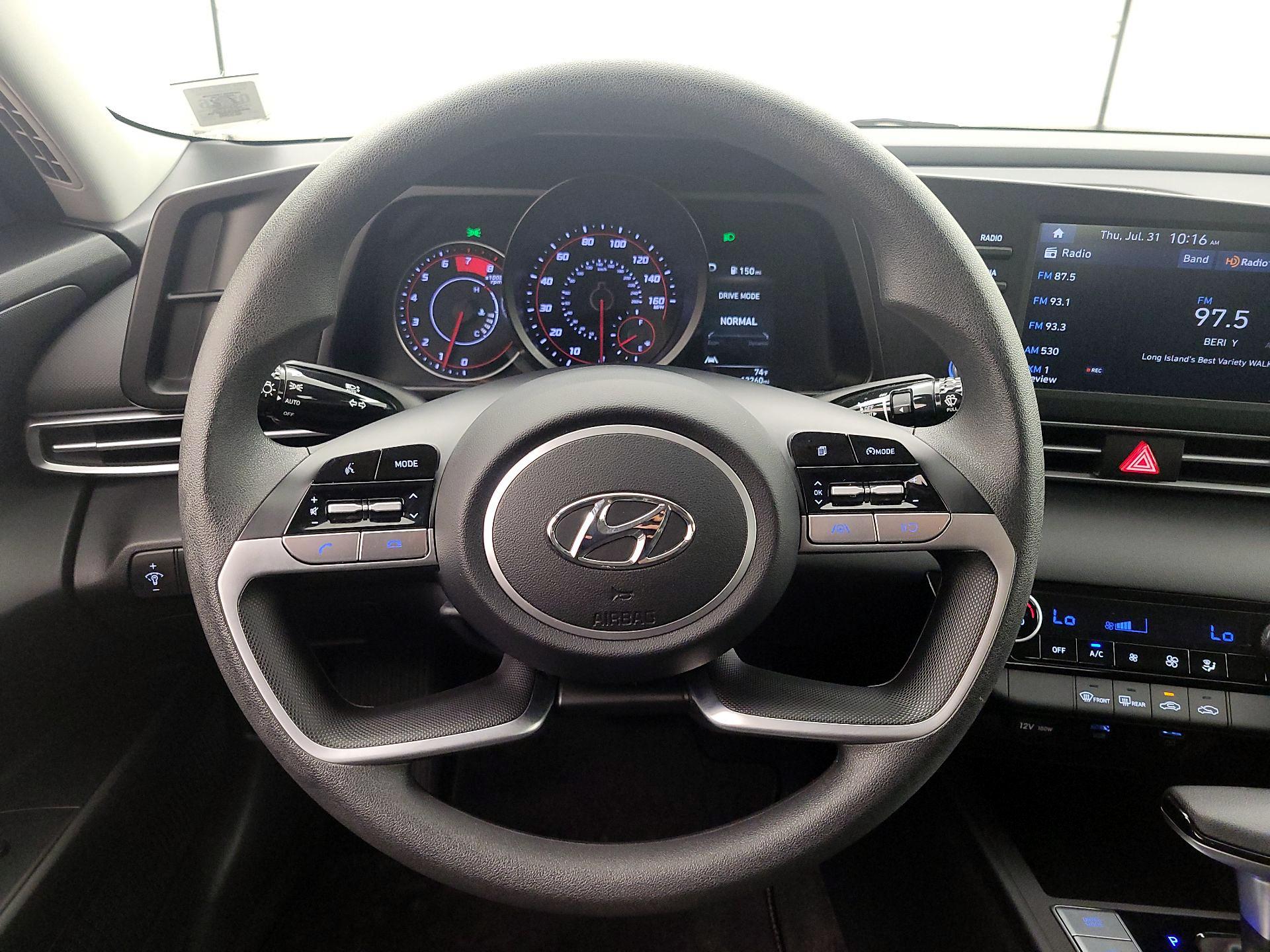 Thumbnail: 2023 Hyundai Elantra - 10