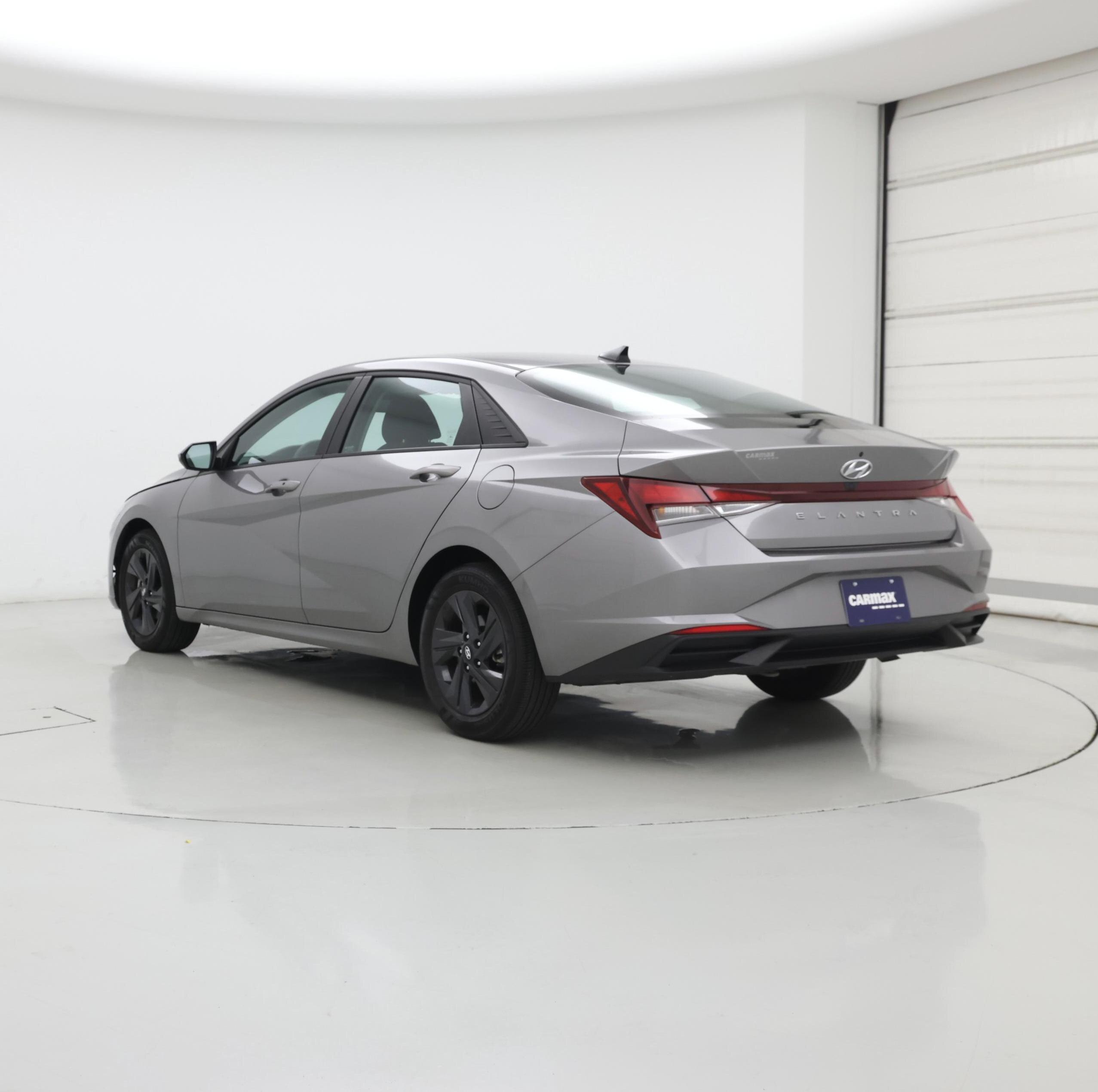 Thumbnail: 2023 Hyundai Elantra - 2