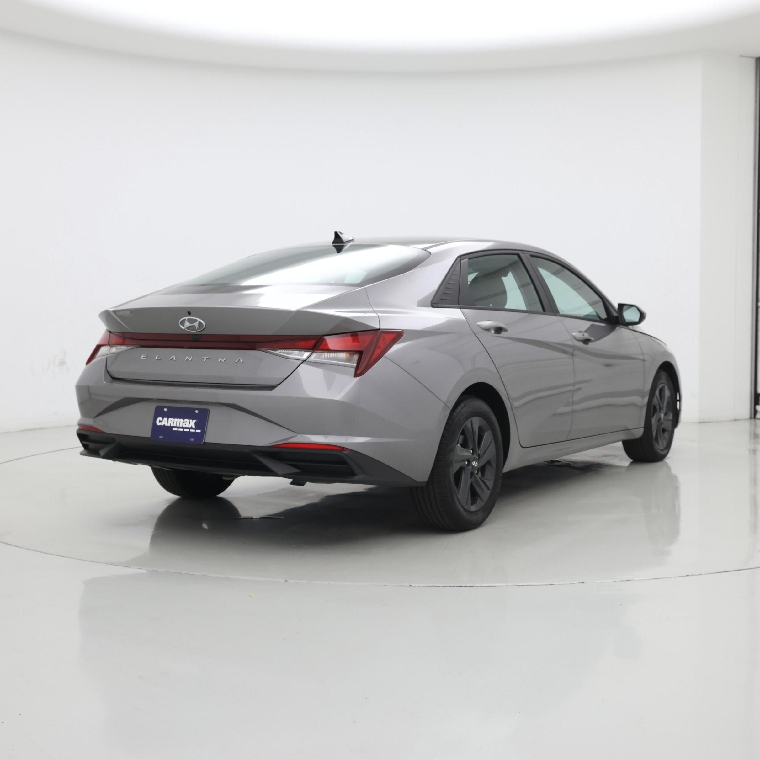 Thumbnail: 2023 Hyundai Elantra - 8