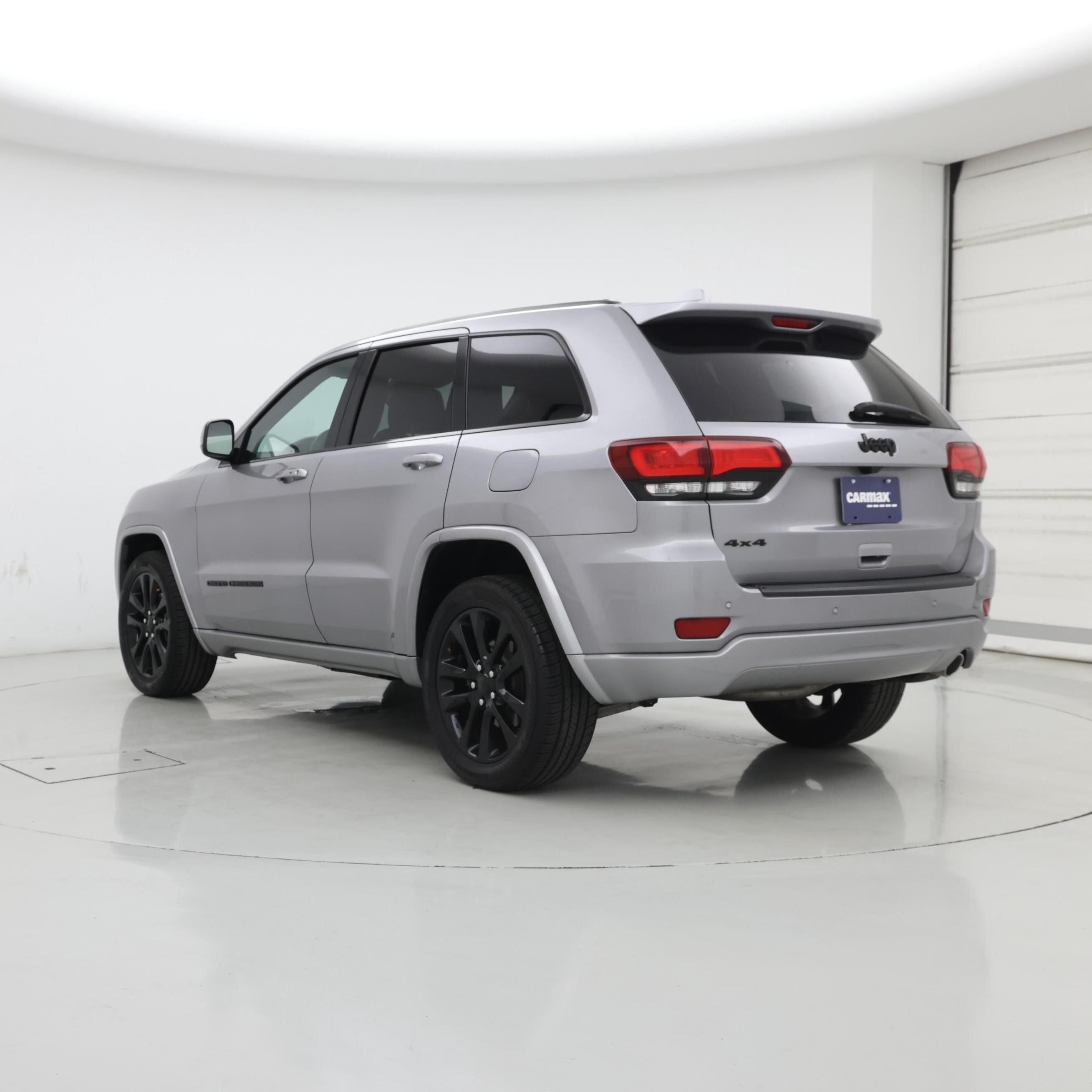 Thumbnail: 2020 Jeep Grand Cherokee - 2