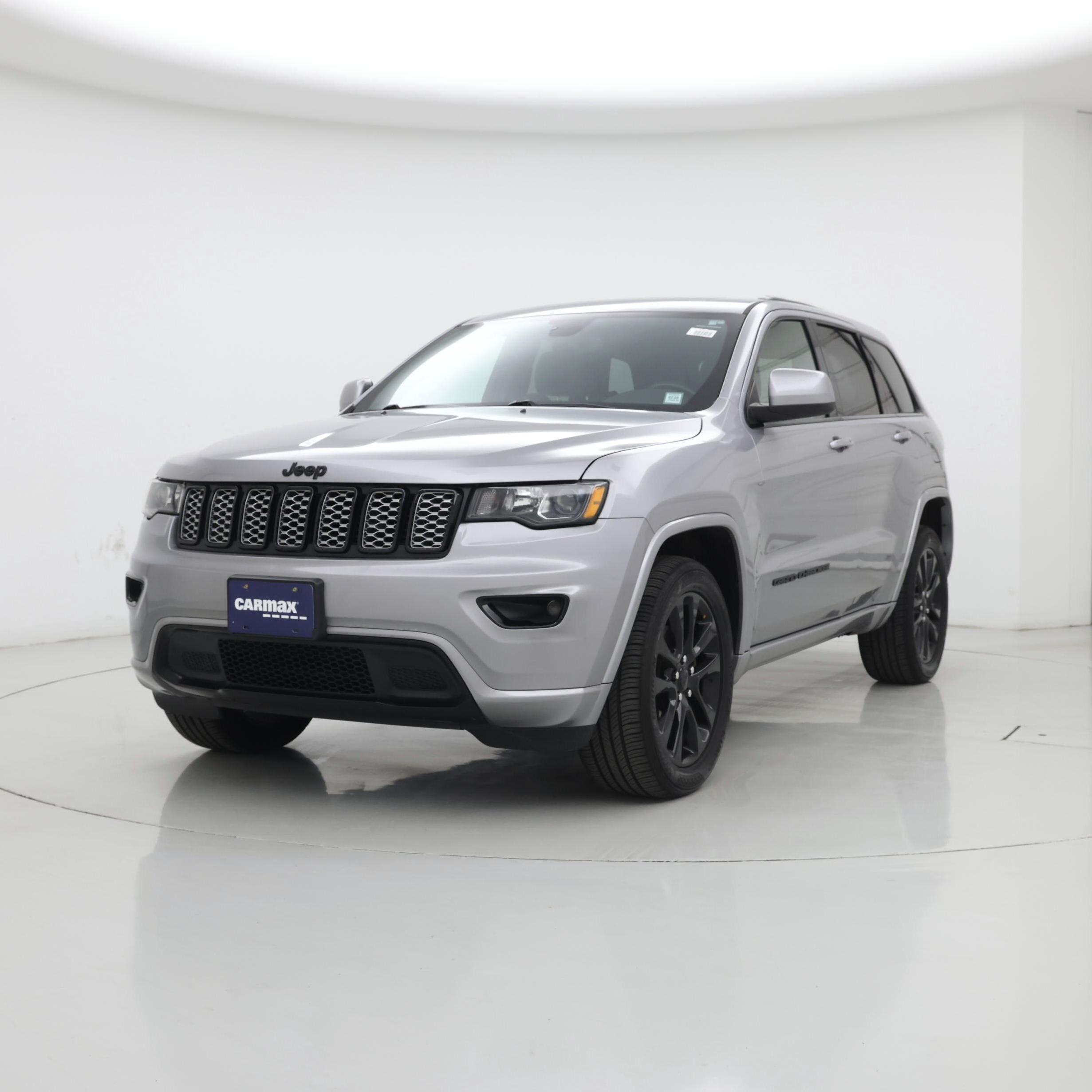 Thumbnail: 2020 Jeep Grand Cherokee - 4