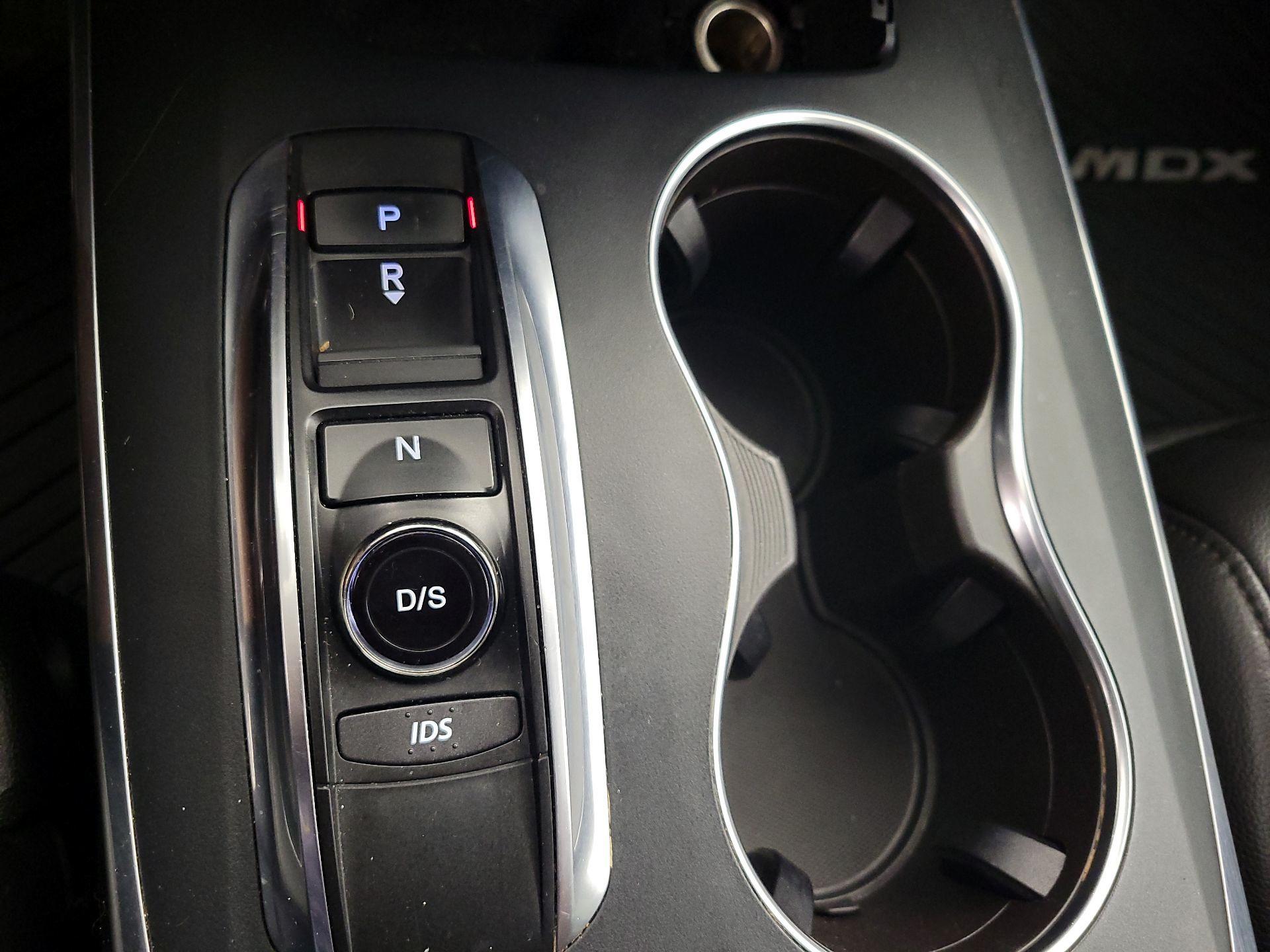 Thumbnail: 2016 Acura MDX - 17