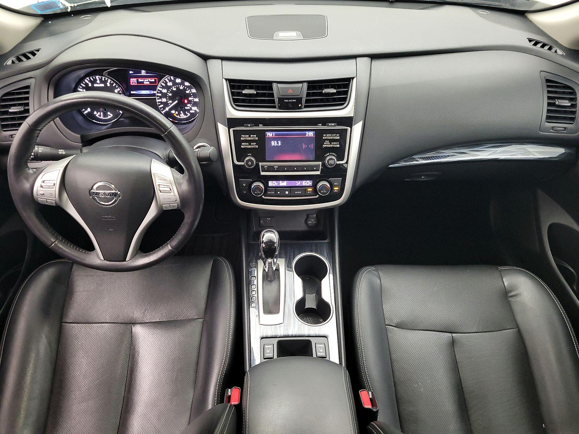 Thumbnail: 2018 Nissan Altima - 9