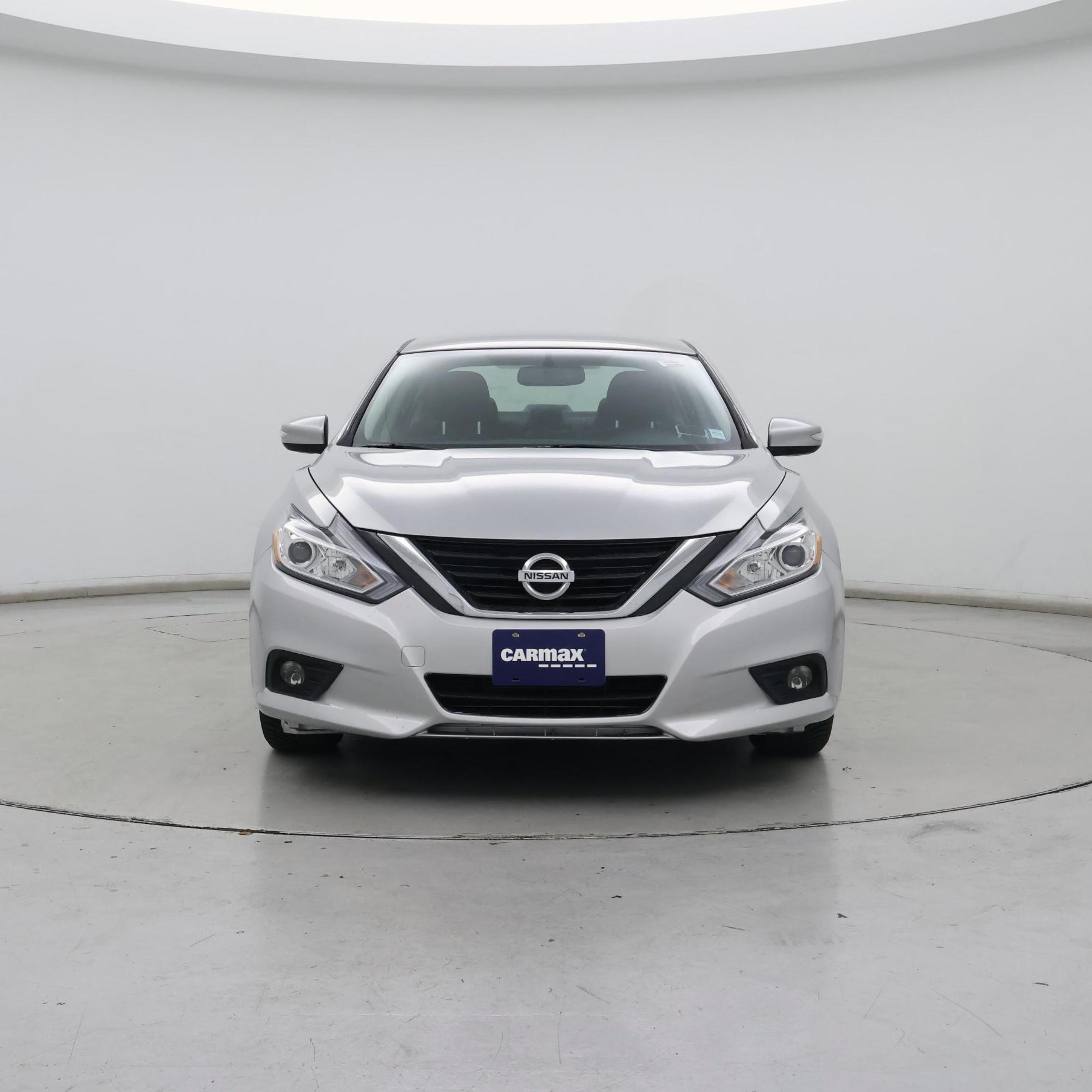 Thumbnail: 2018 Nissan Altima - 5