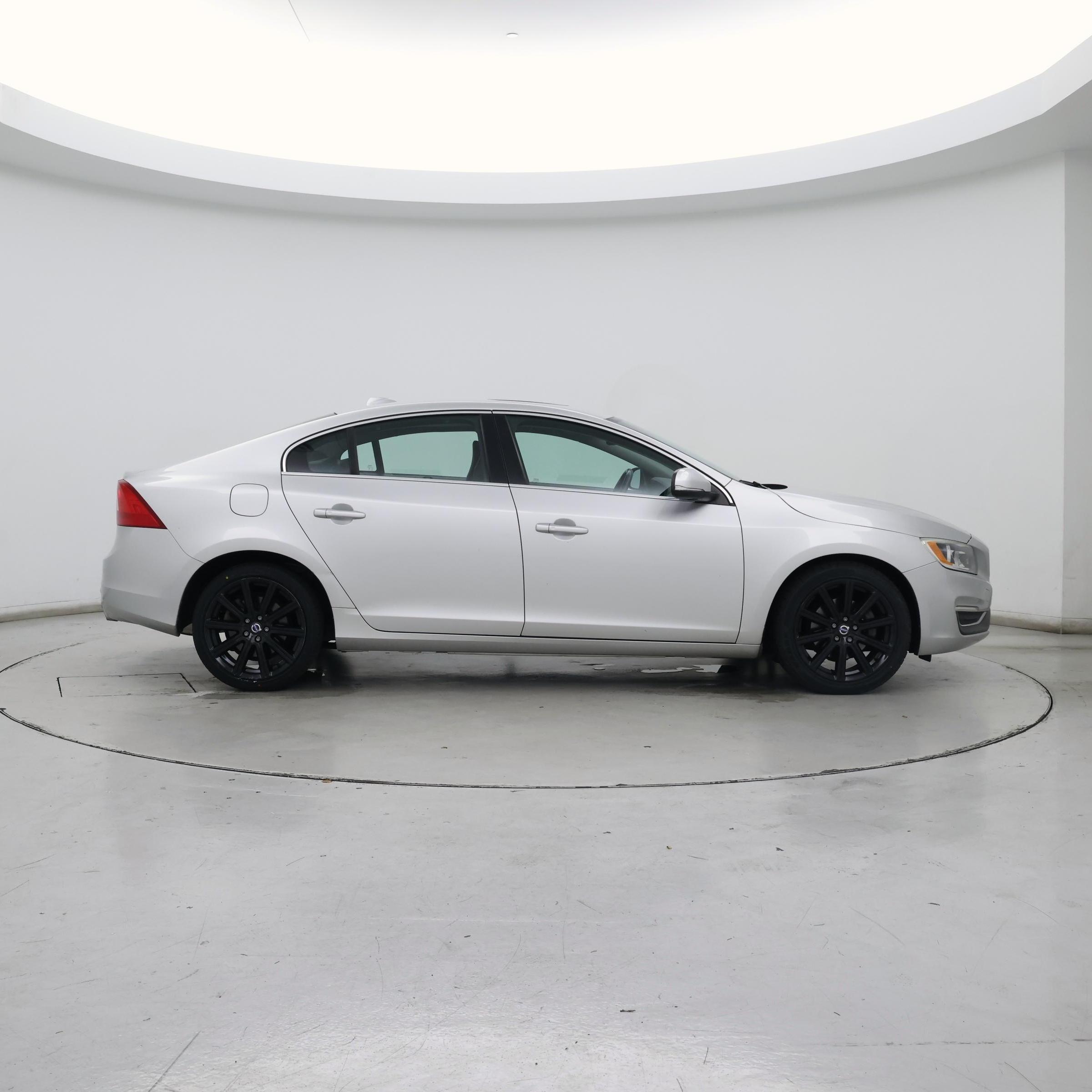 Thumbnail: 2018 Volvo S60 - 7