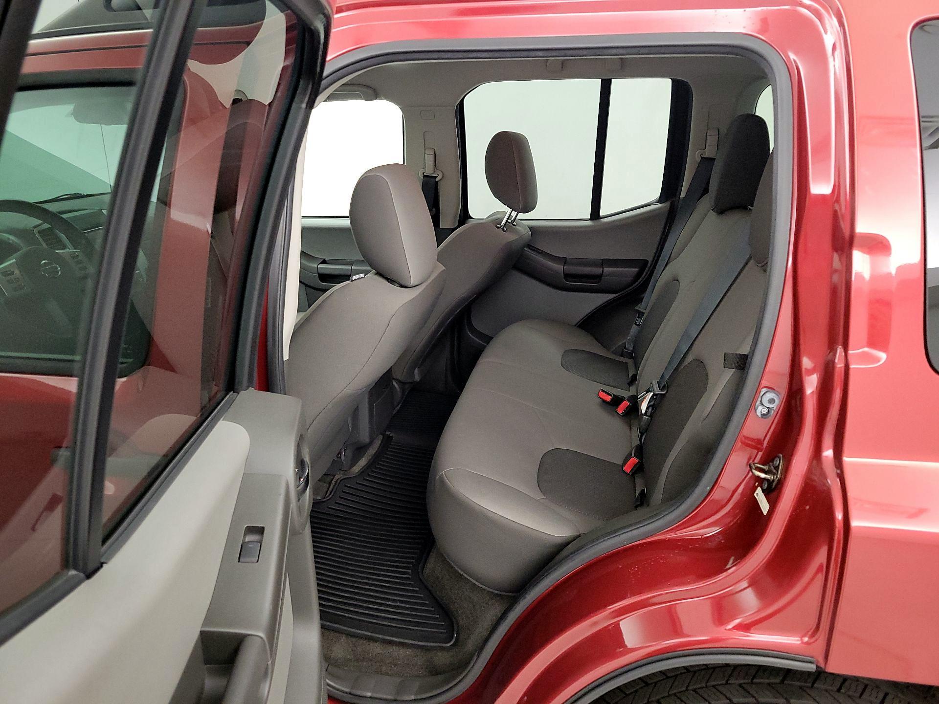Thumbnail: 2015 Nissan Xterra - 18