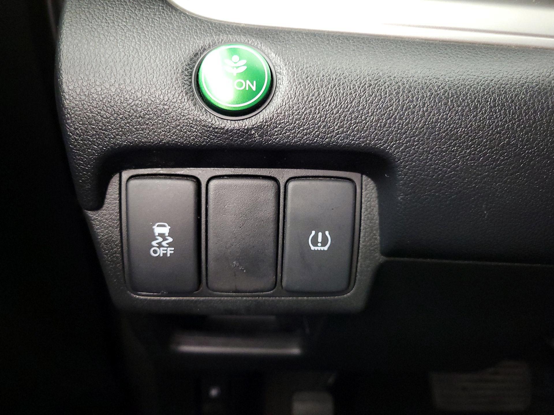 Thumbnail: 2016 Honda CR-V - 13
