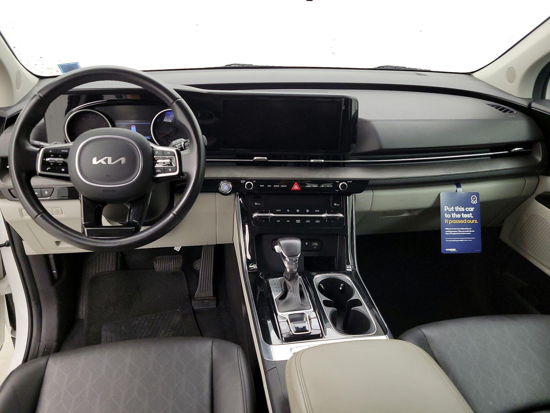Thumbnail: 2023 Kia Carnival - 9