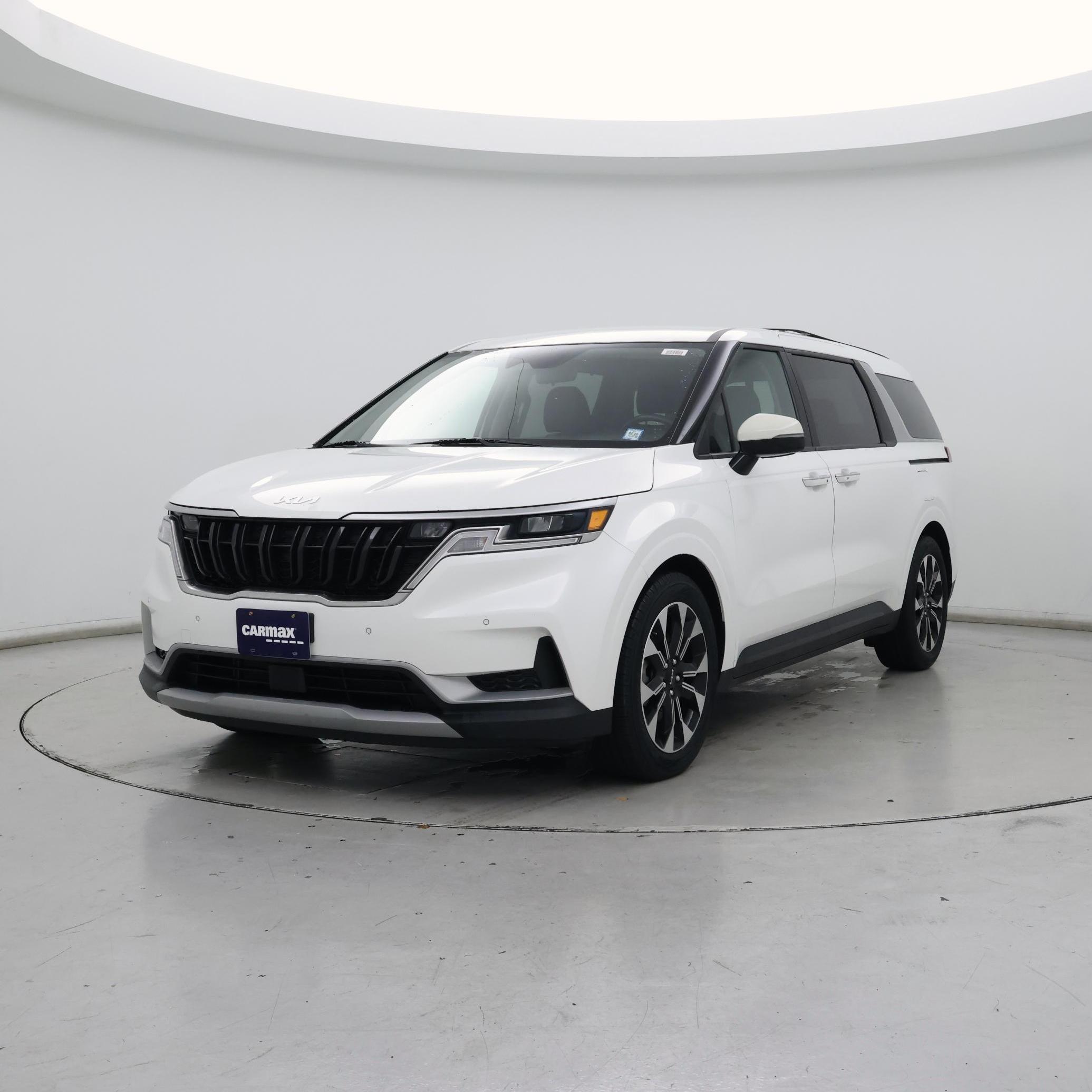 Thumbnail: 2023 Kia Carnival - 4