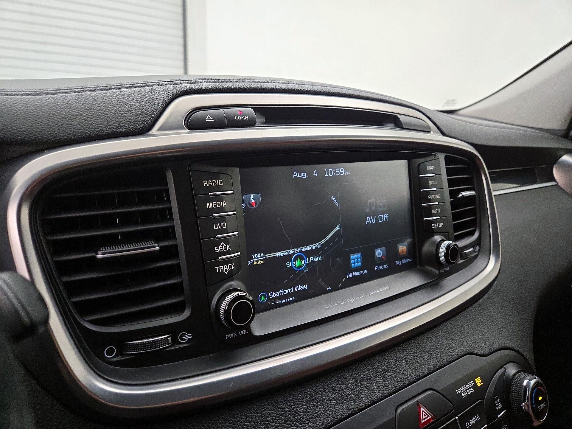 Thumbnail: 2017 Kia Sorento - 14