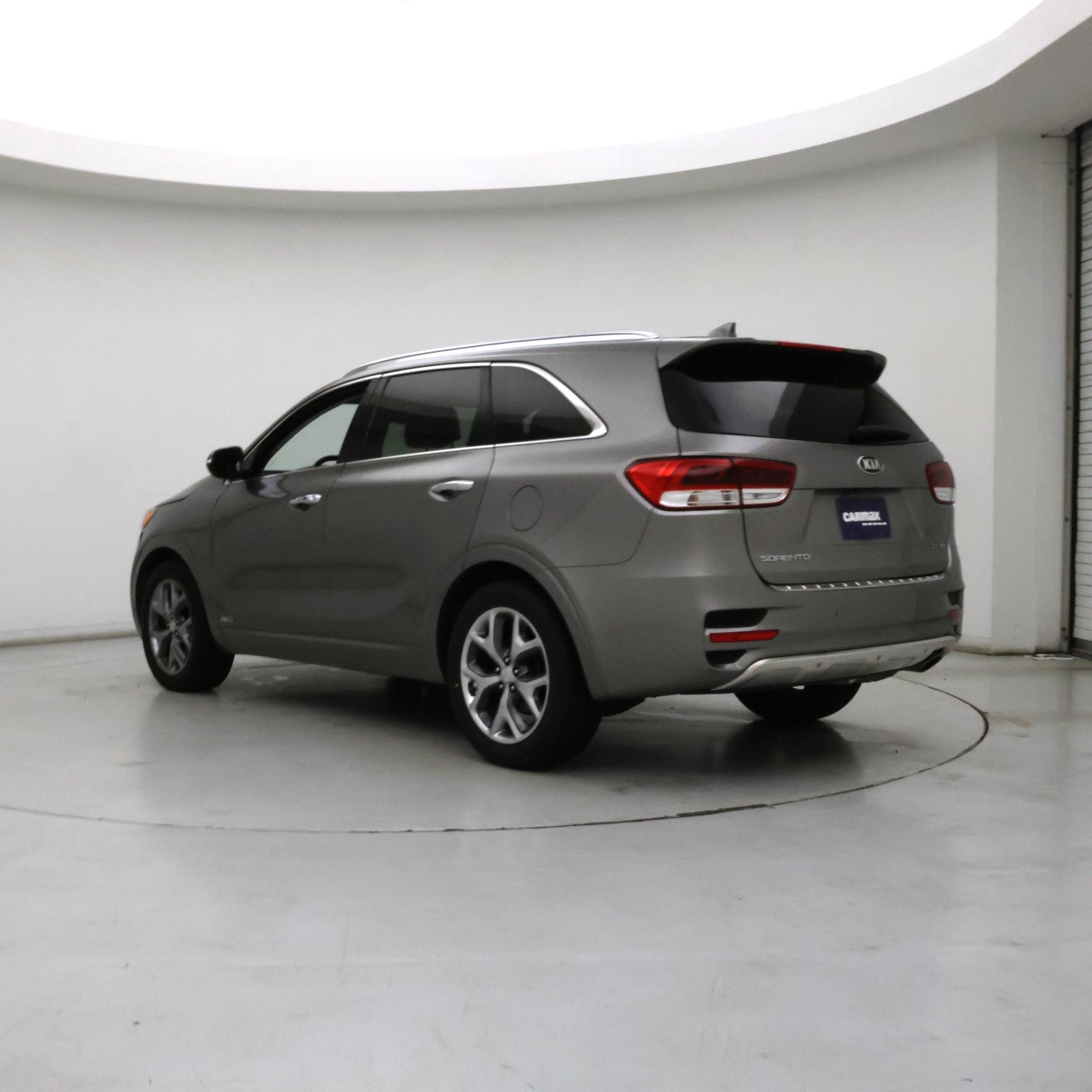 Thumbnail: 2017 Kia Sorento - 2