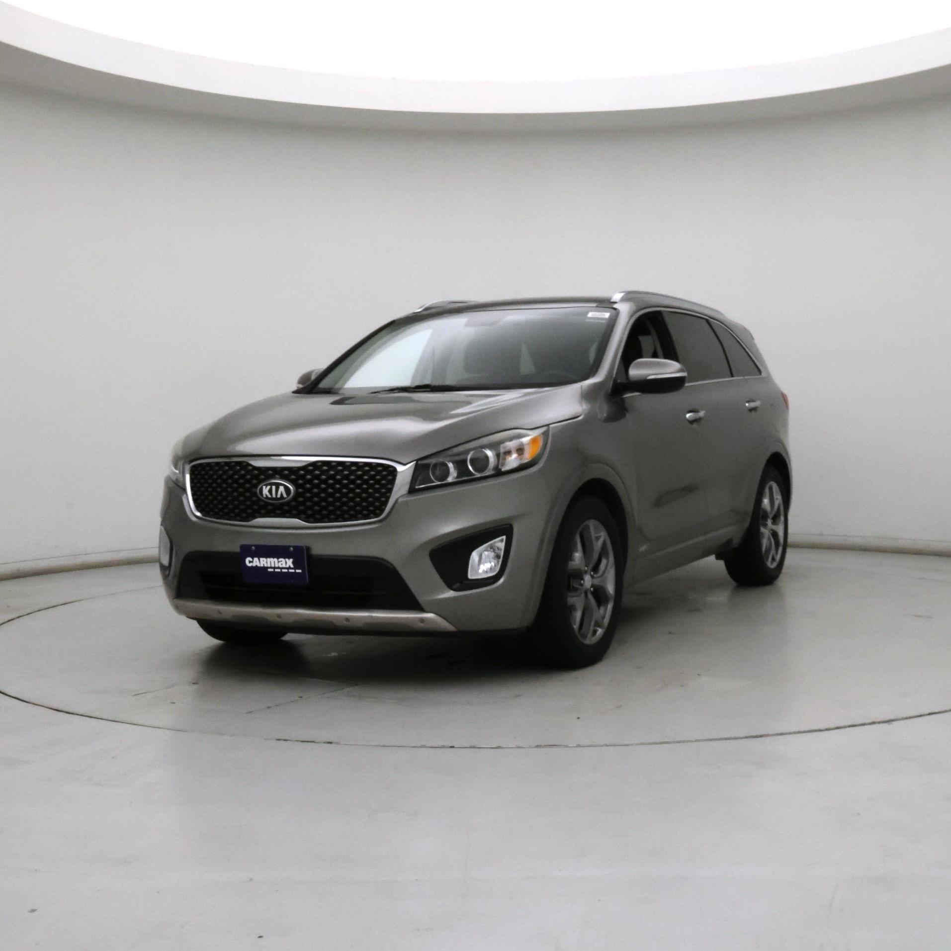 Thumbnail: 2017 Kia Sorento - 4
