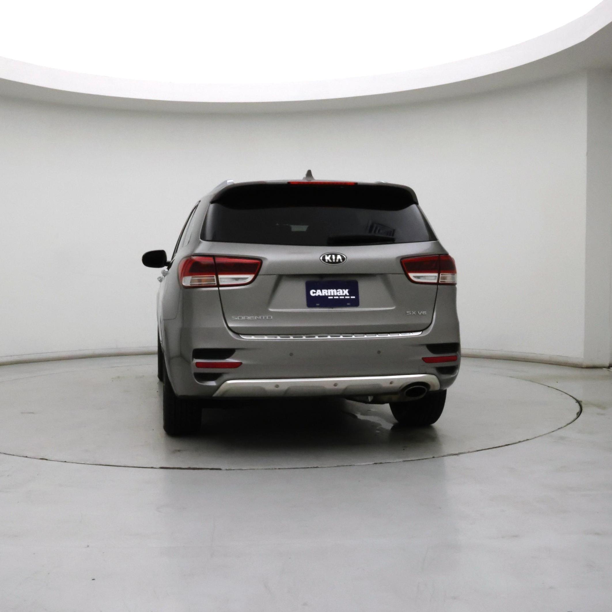 Thumbnail: 2017 Kia Sorento - 6