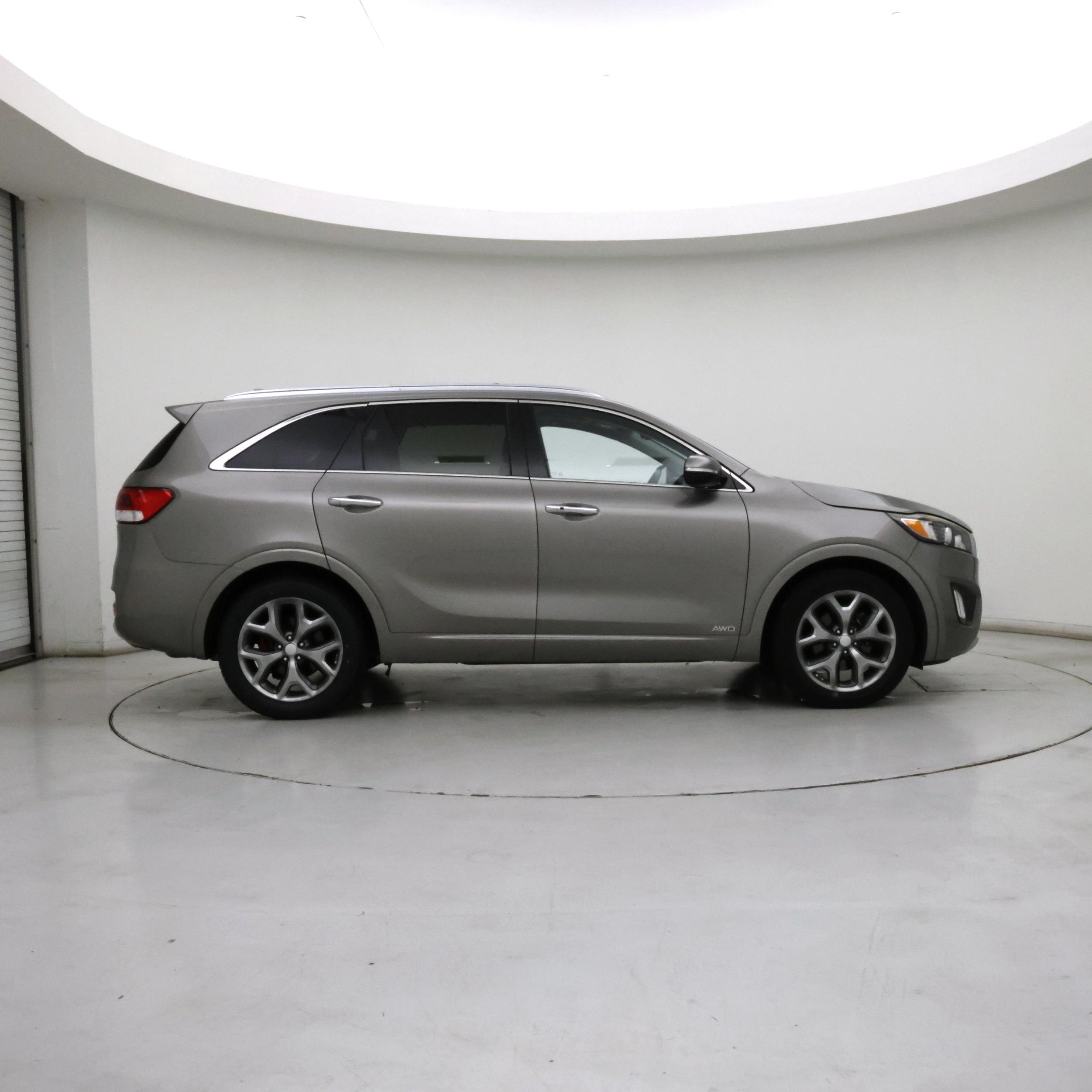 Thumbnail: 2017 Kia Sorento - 7