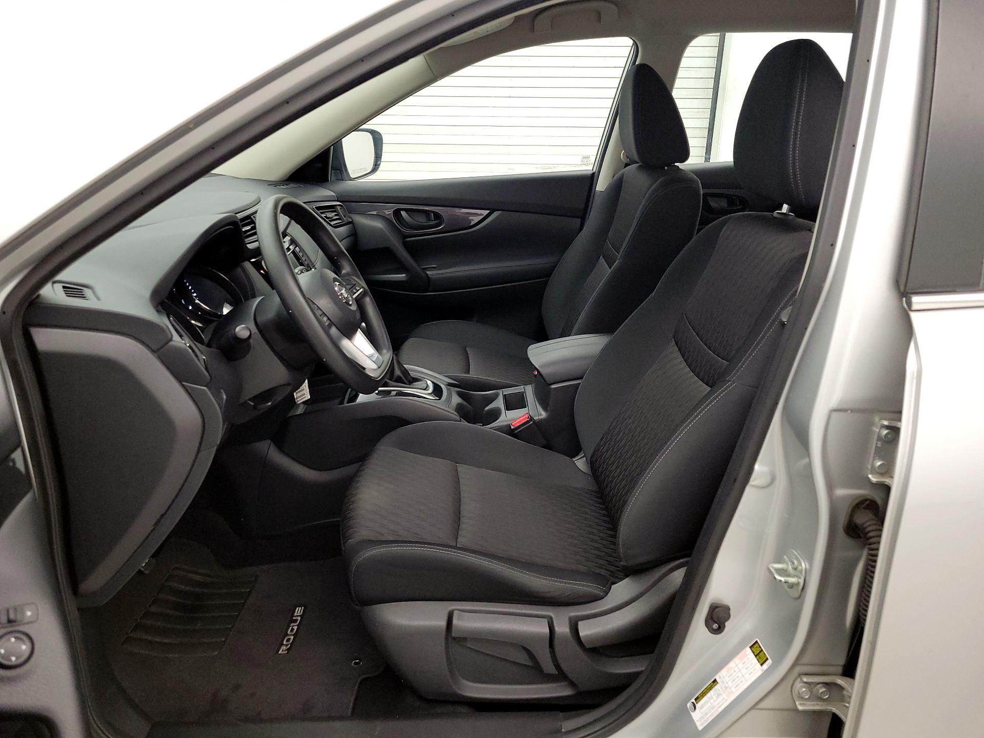 Thumbnail: 2019 Nissan Rogue - 11