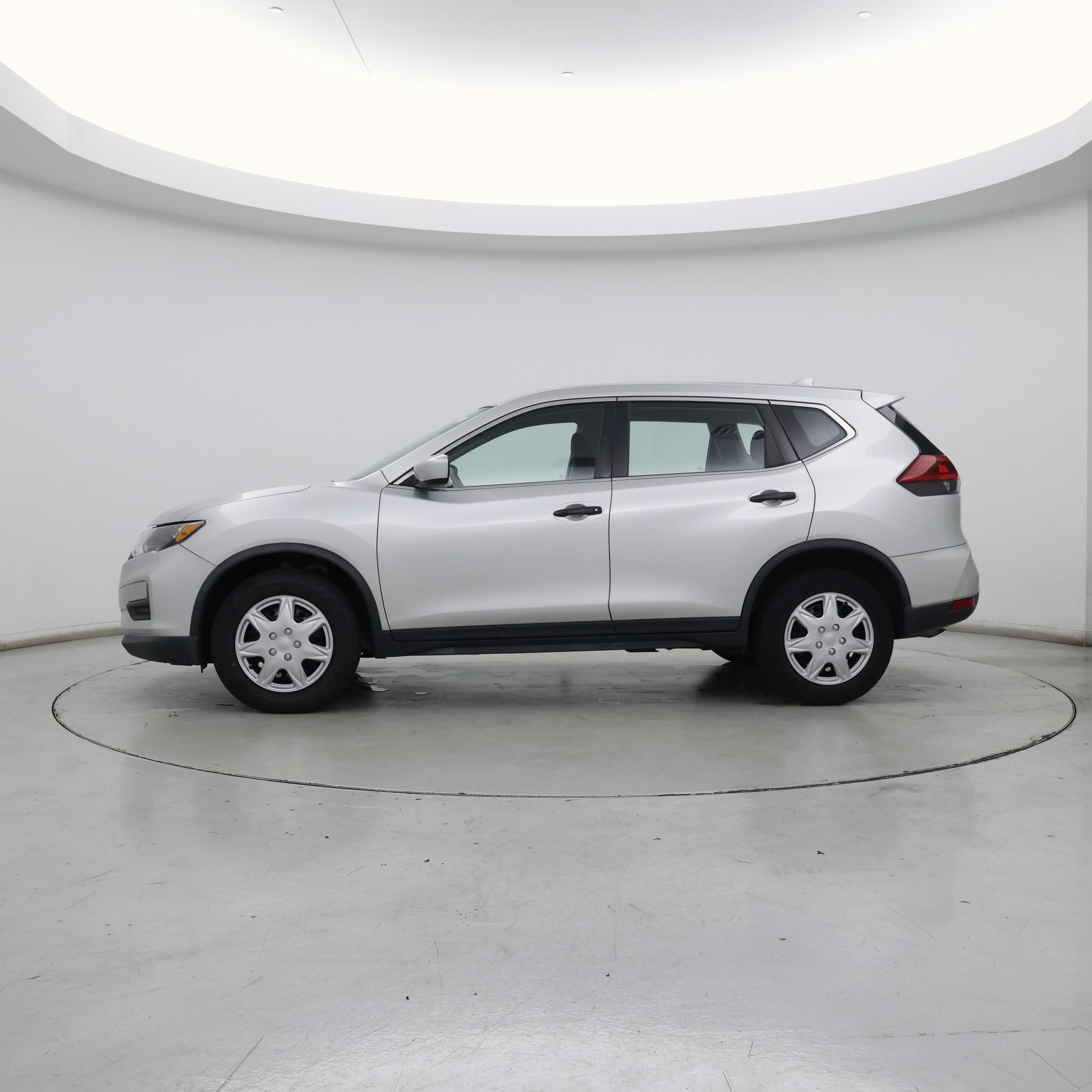 Thumbnail: 2019 Nissan Rogue - 3