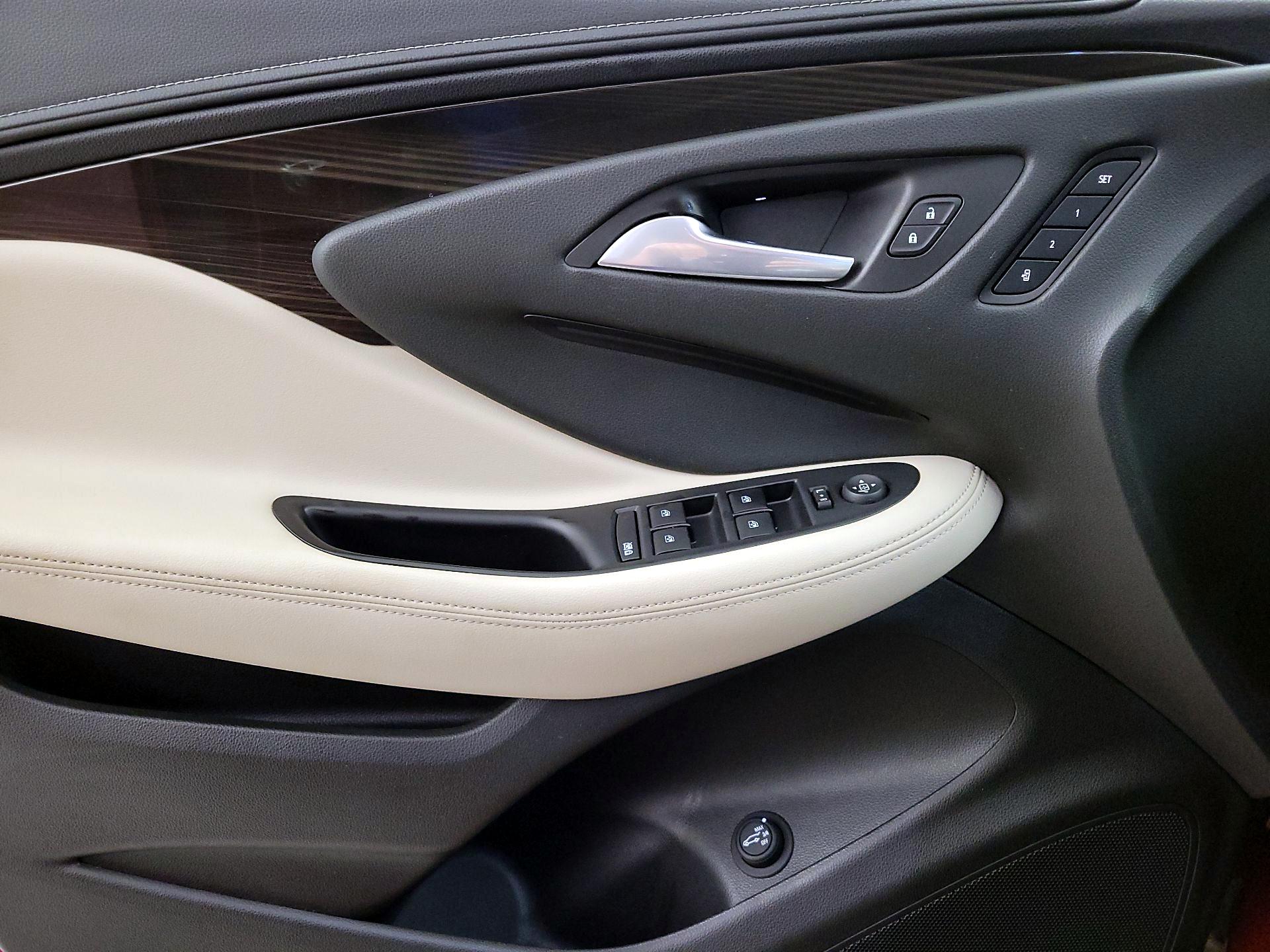 Thumbnail: 2020 Buick Envision - 12