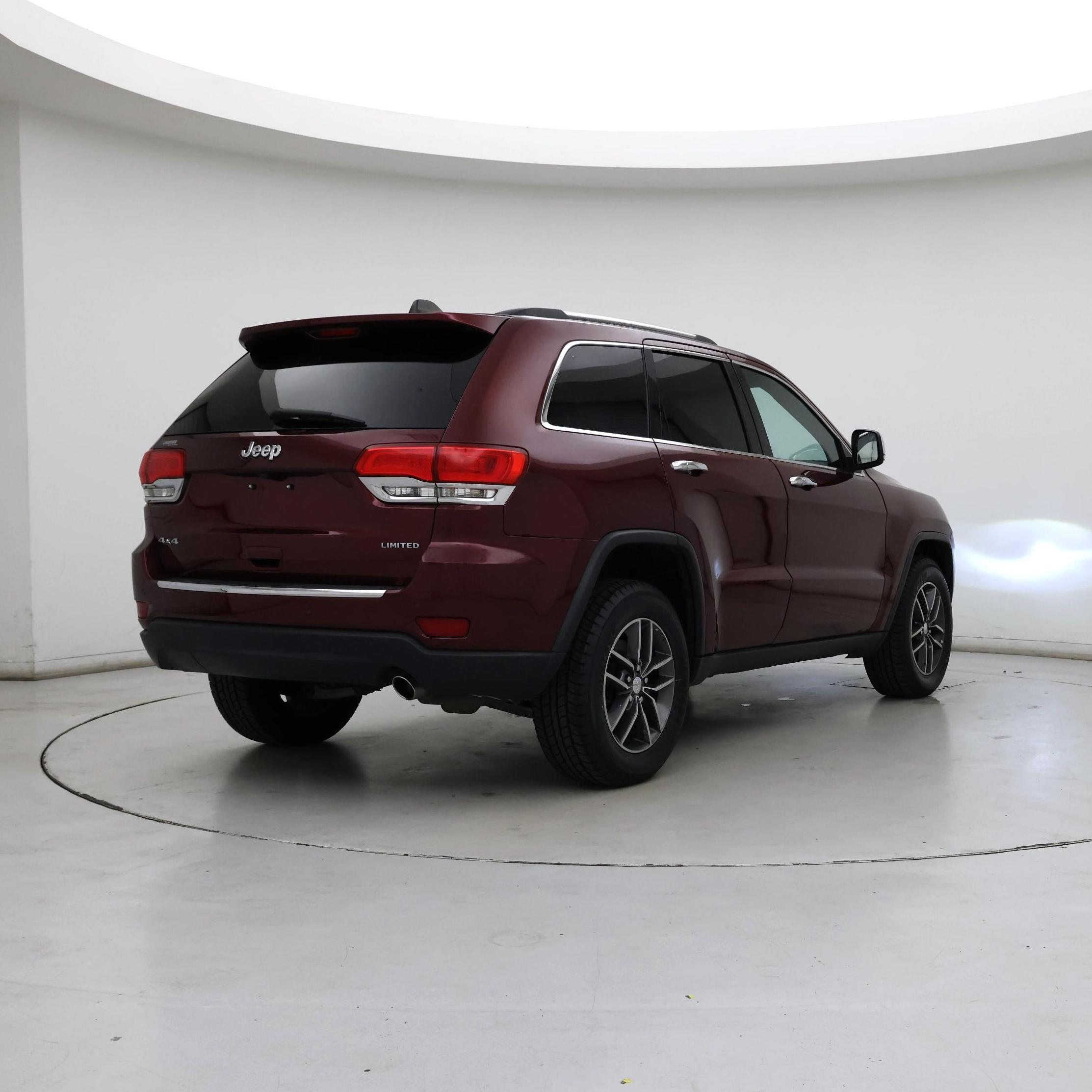 Thumbnail: 2017 Jeep Grand Cherokee - 8