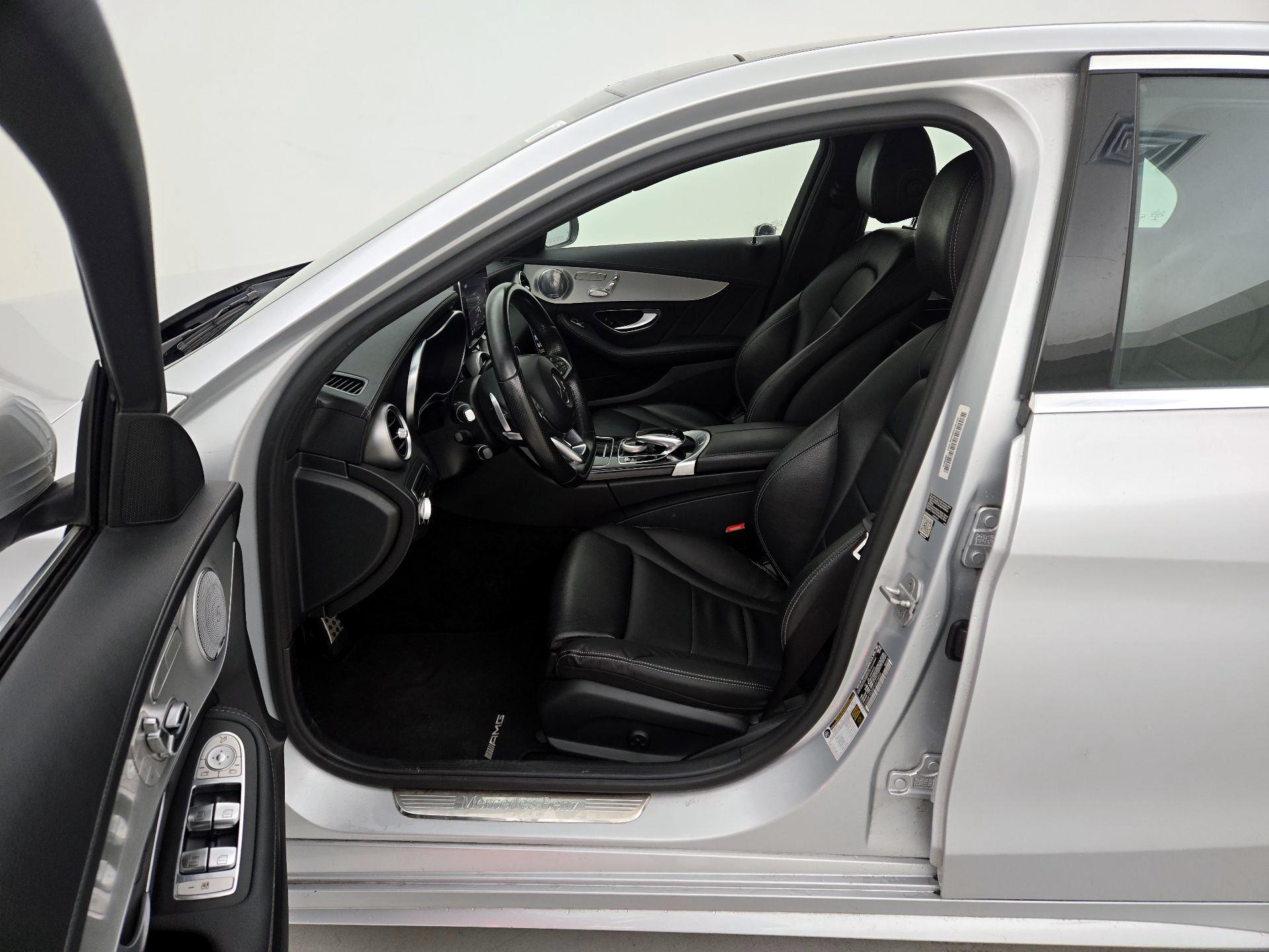 Thumbnail: 2015 Mercedes-Benz C-Class - 11