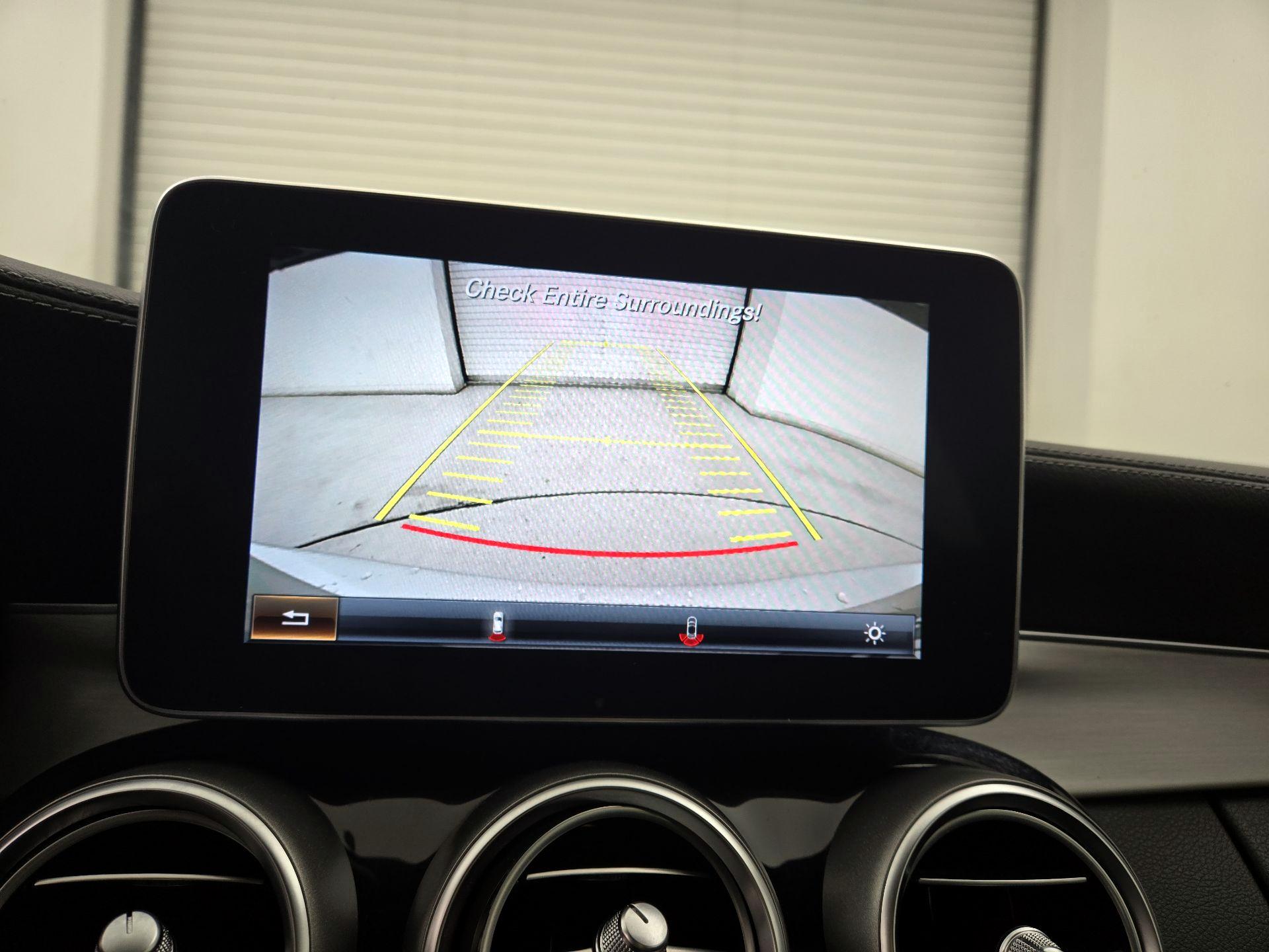 Thumbnail: 2015 Mercedes-Benz C-Class - 15
