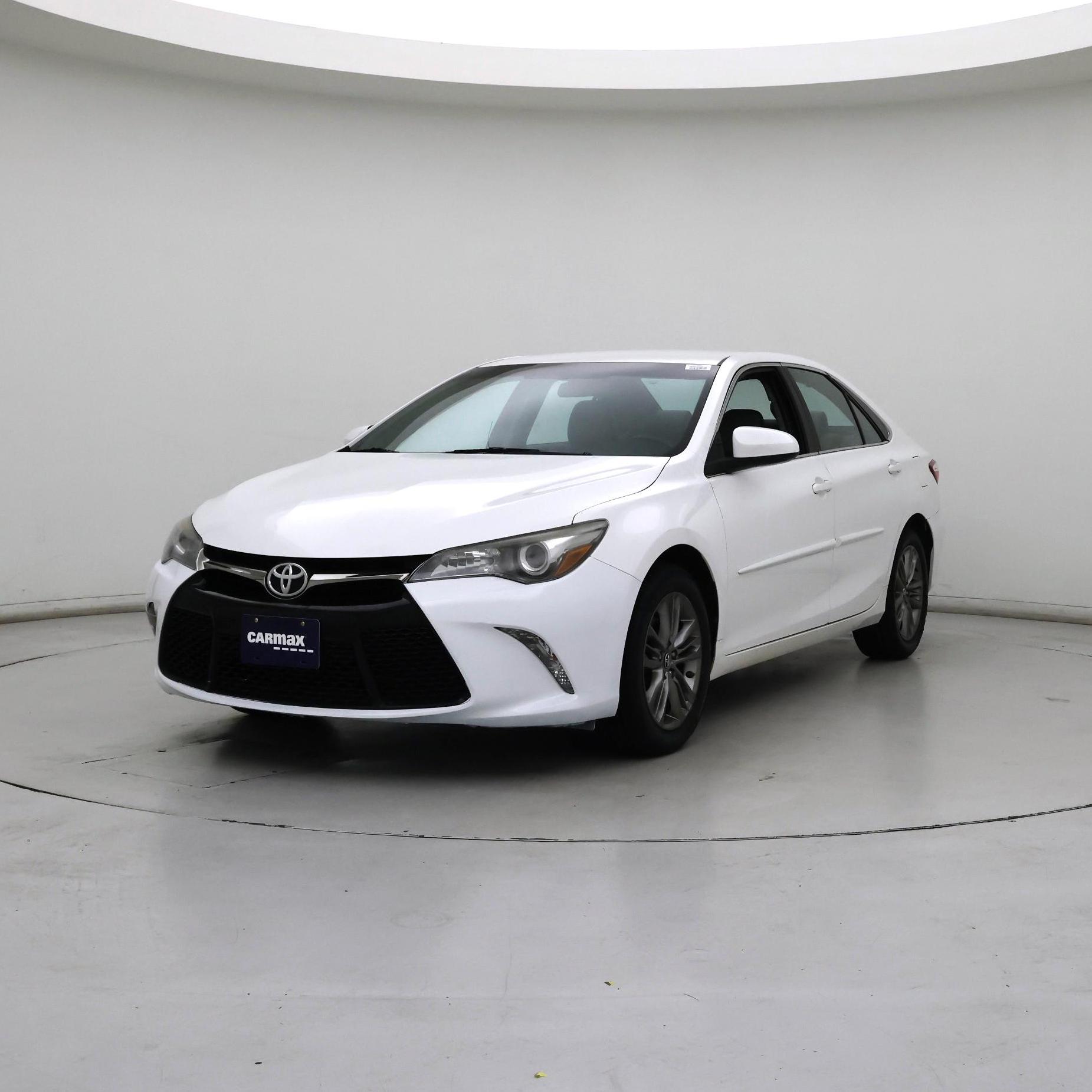 Thumbnail: 2017 Toyota Camry - 4