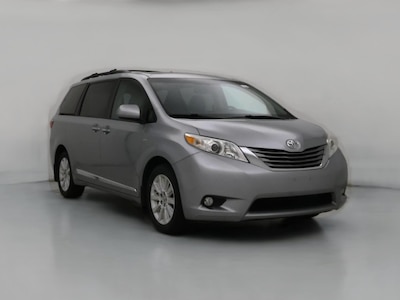 Silver 2016 Toyota Sienna XLE