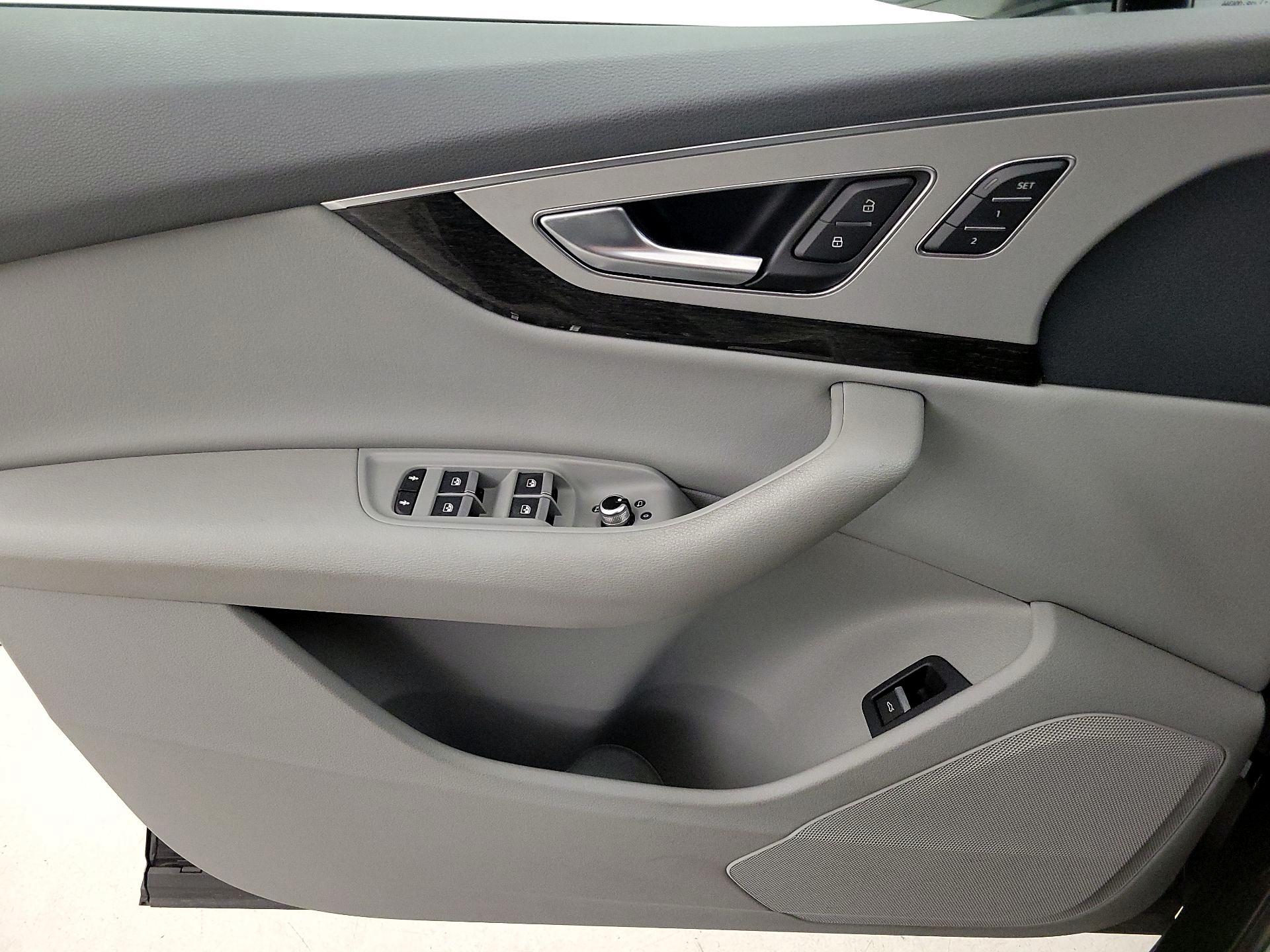 Thumbnail: 2019 Audi Q7 - 12