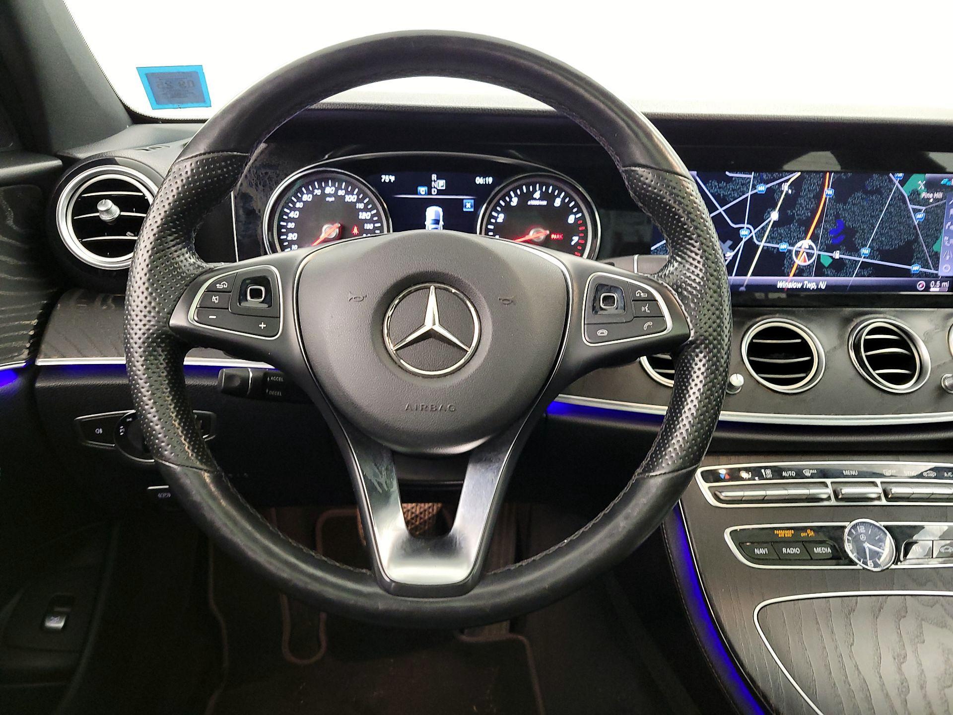 Thumbnail: 2018 Mercedes-Benz E-Class - 10