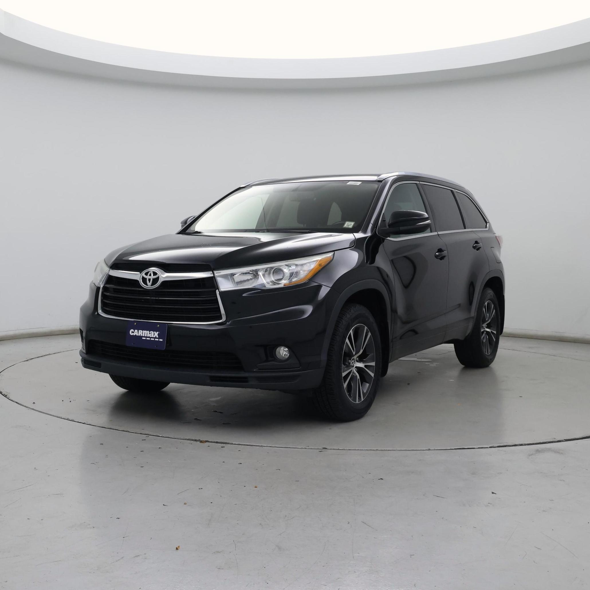 Thumbnail: 2016 Toyota Highlander - 4
