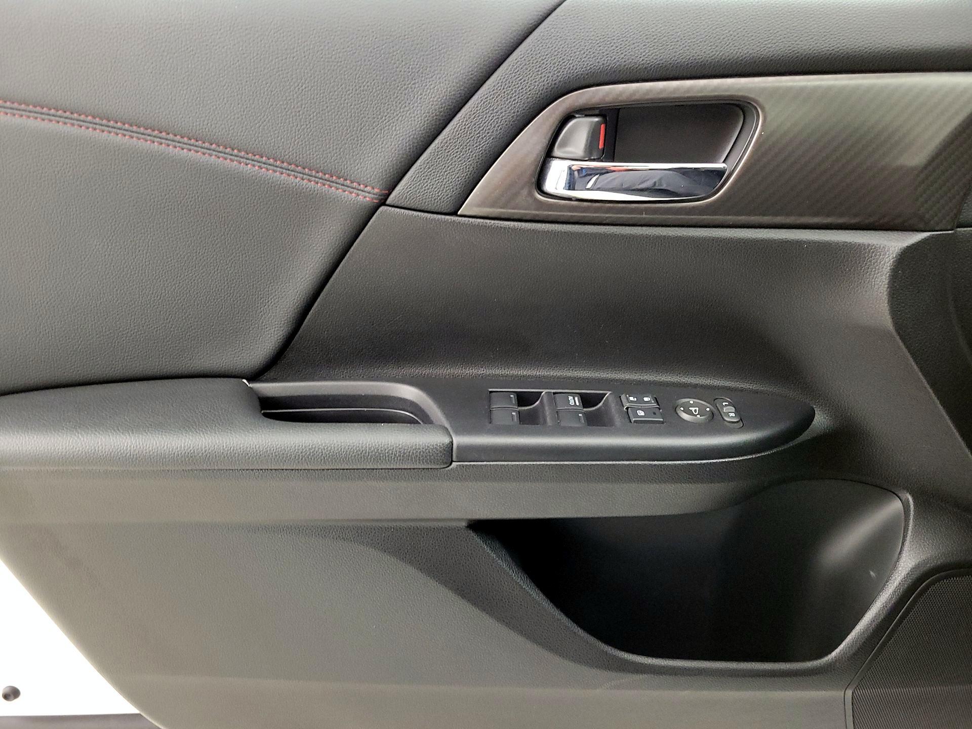 Thumbnail: 2017 Honda Accord - 12