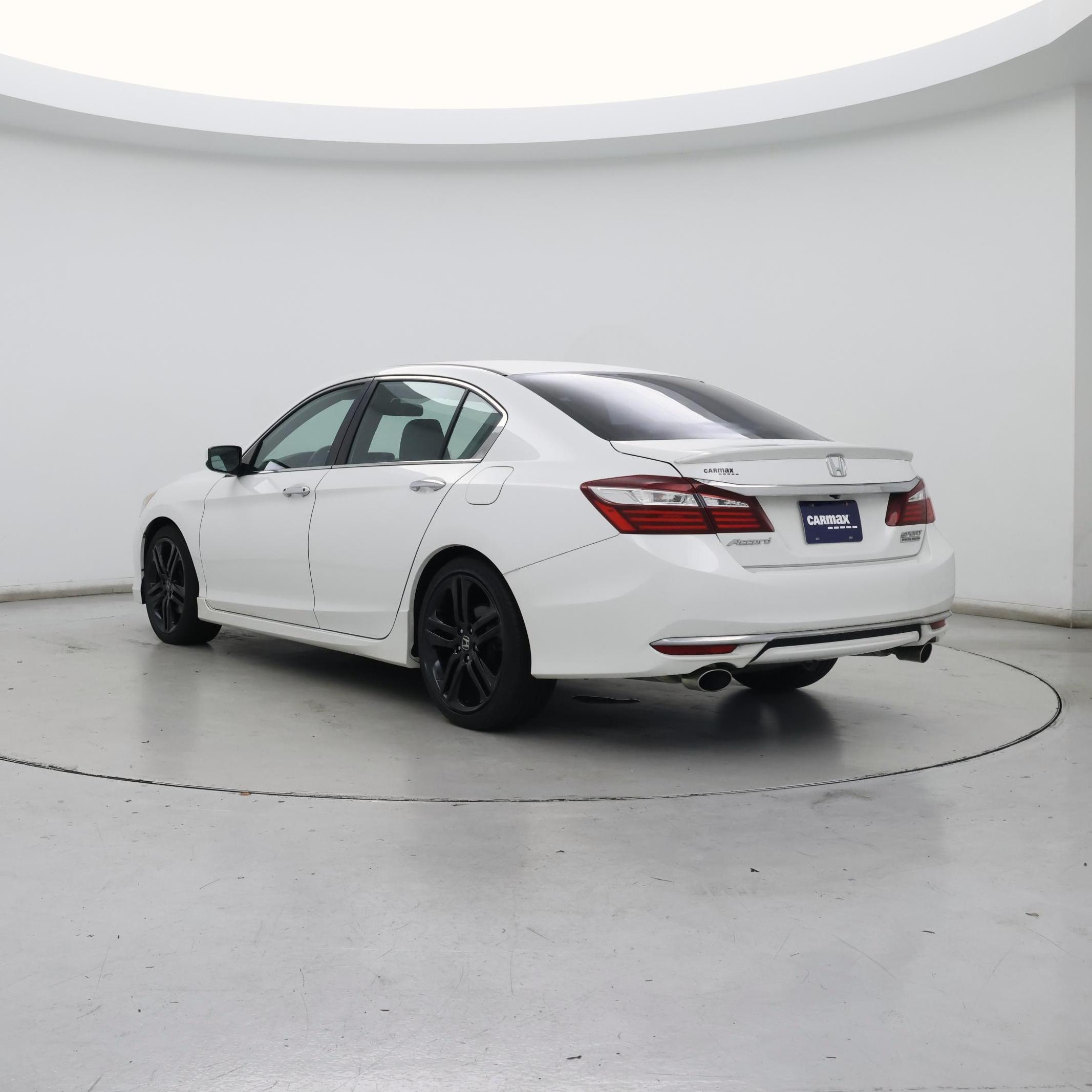 Thumbnail: 2017 Honda Accord - 2