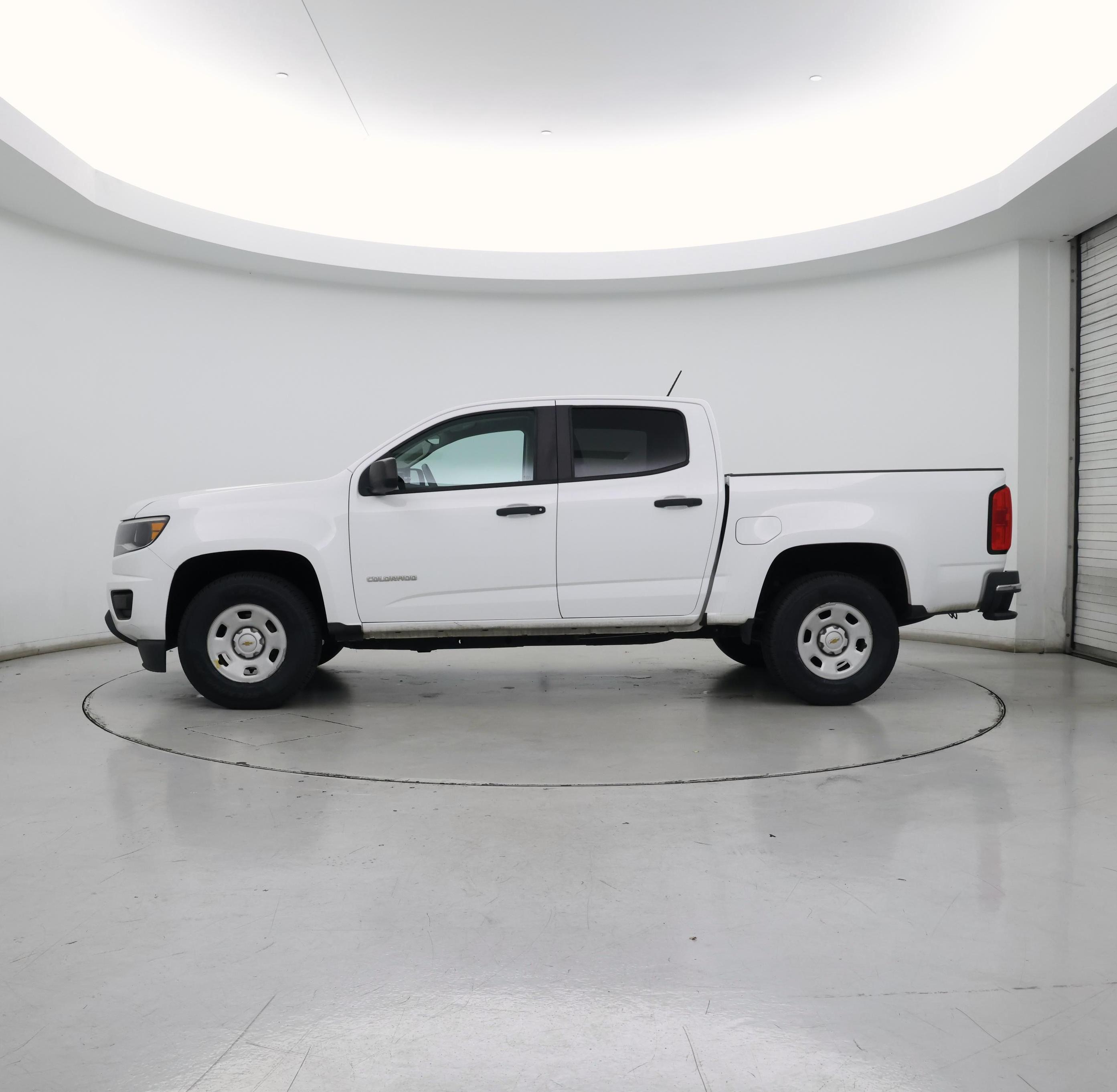 Thumbnail: 2020 Chevrolet Colorado - 3