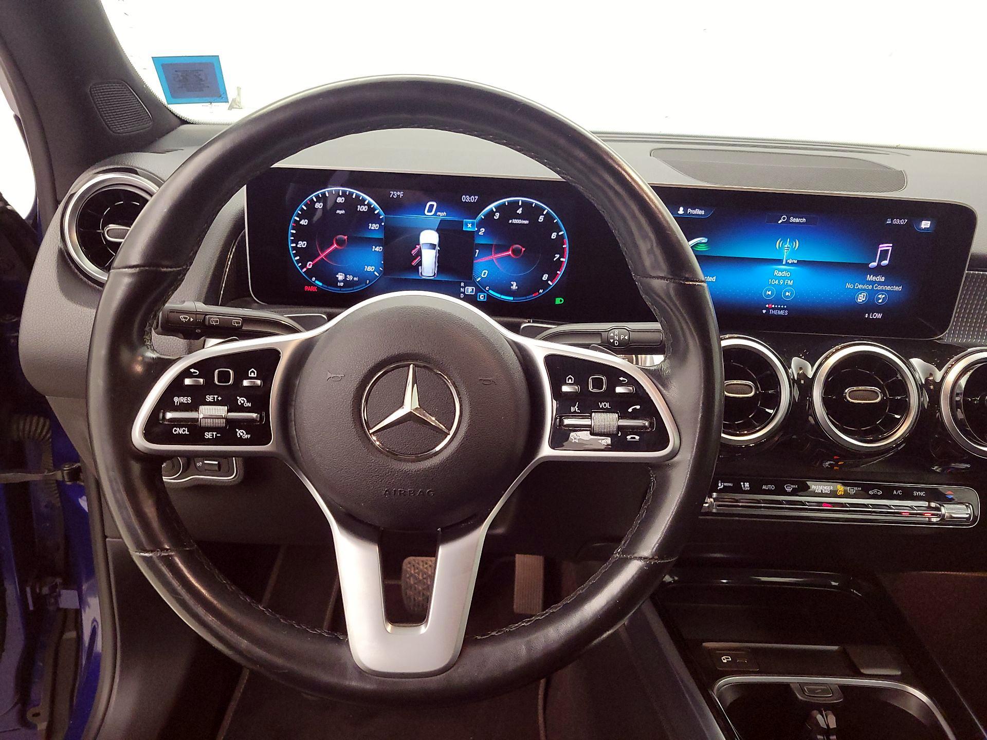 Thumbnail: 2020 Mercedes-Benz GLB - 10