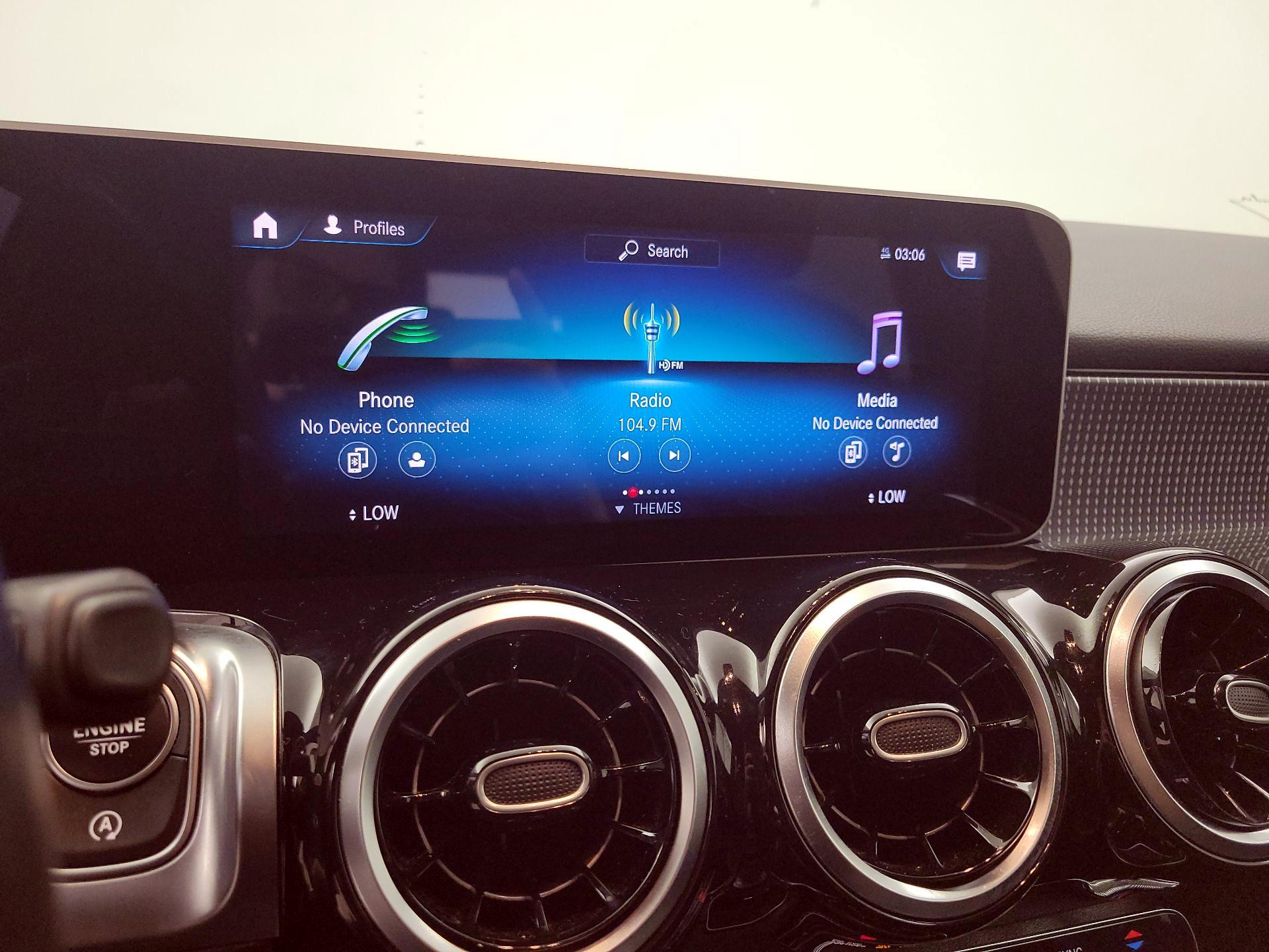 Thumbnail: 2020 Mercedes-Benz GLB - 15