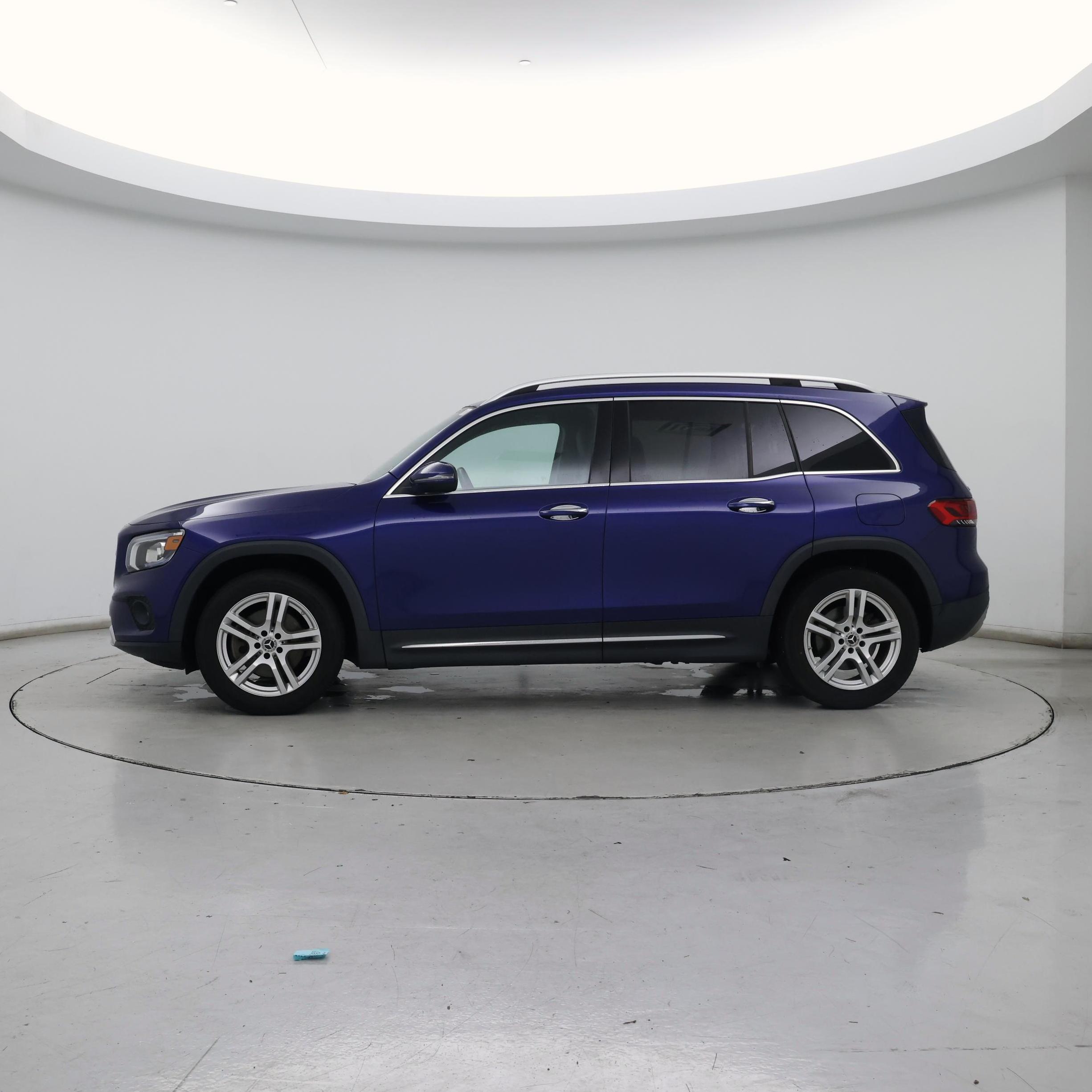 Thumbnail: 2020 Mercedes-Benz GLB - 3