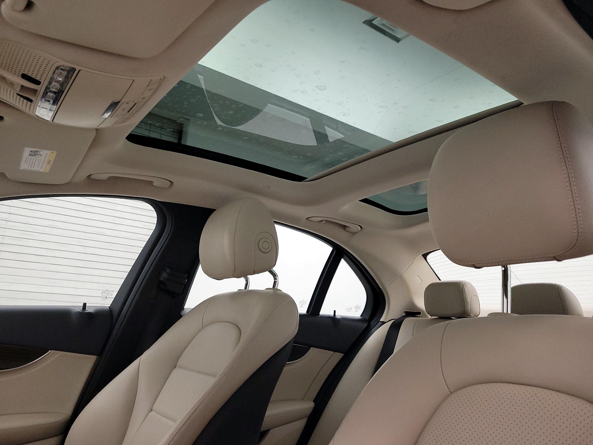Thumbnail: 2016 Mercedes-Benz C-Class - 20
