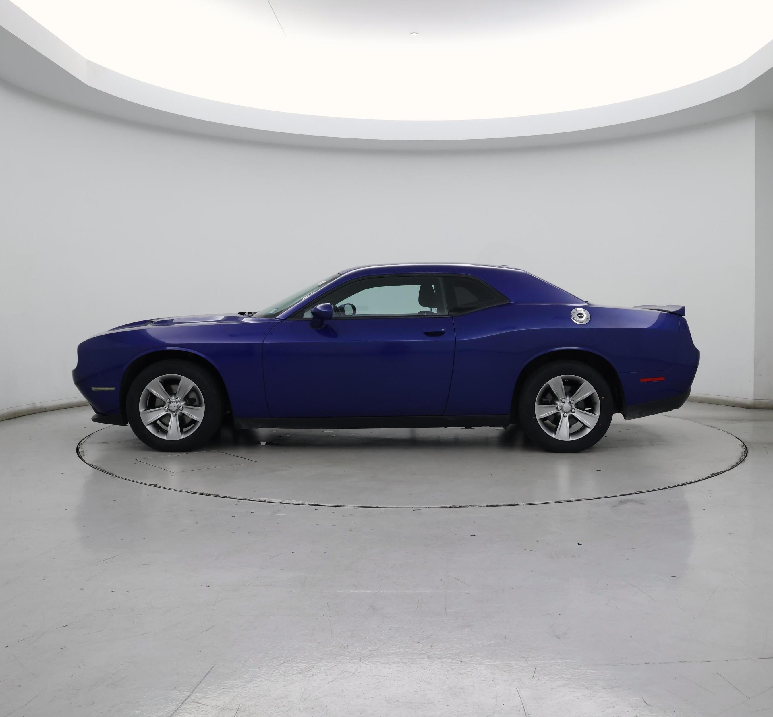 Thumbnail: 2021 Dodge Challenger - 3