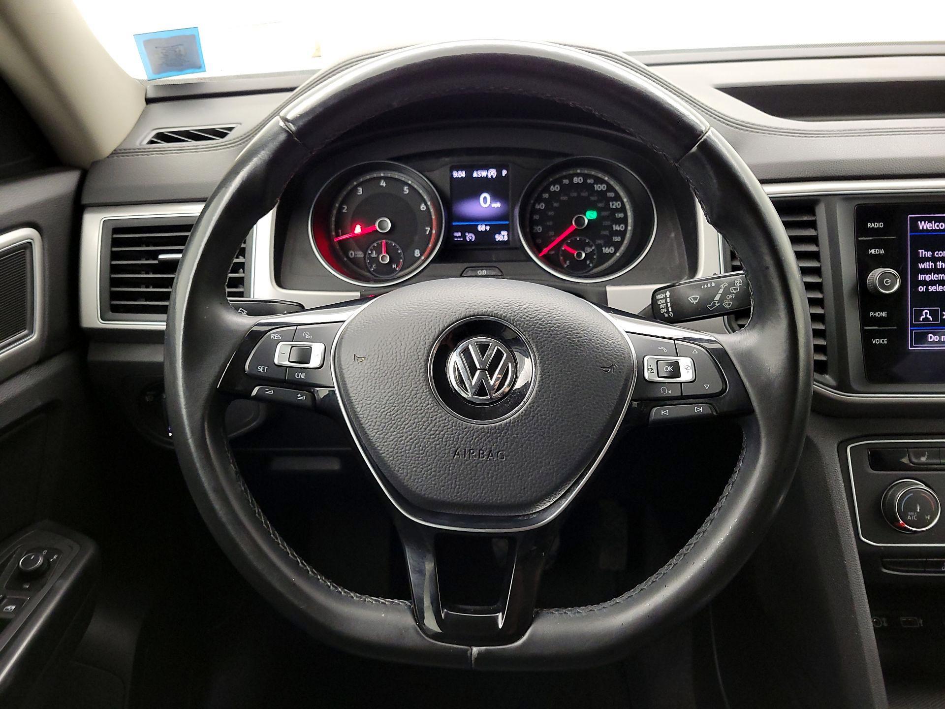 Thumbnail: 2018 Volkswagen Atlas - 10