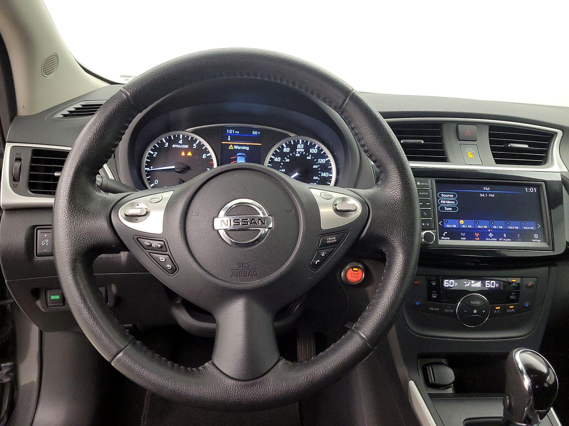 Thumbnail: 2019 Nissan Sentra - 10