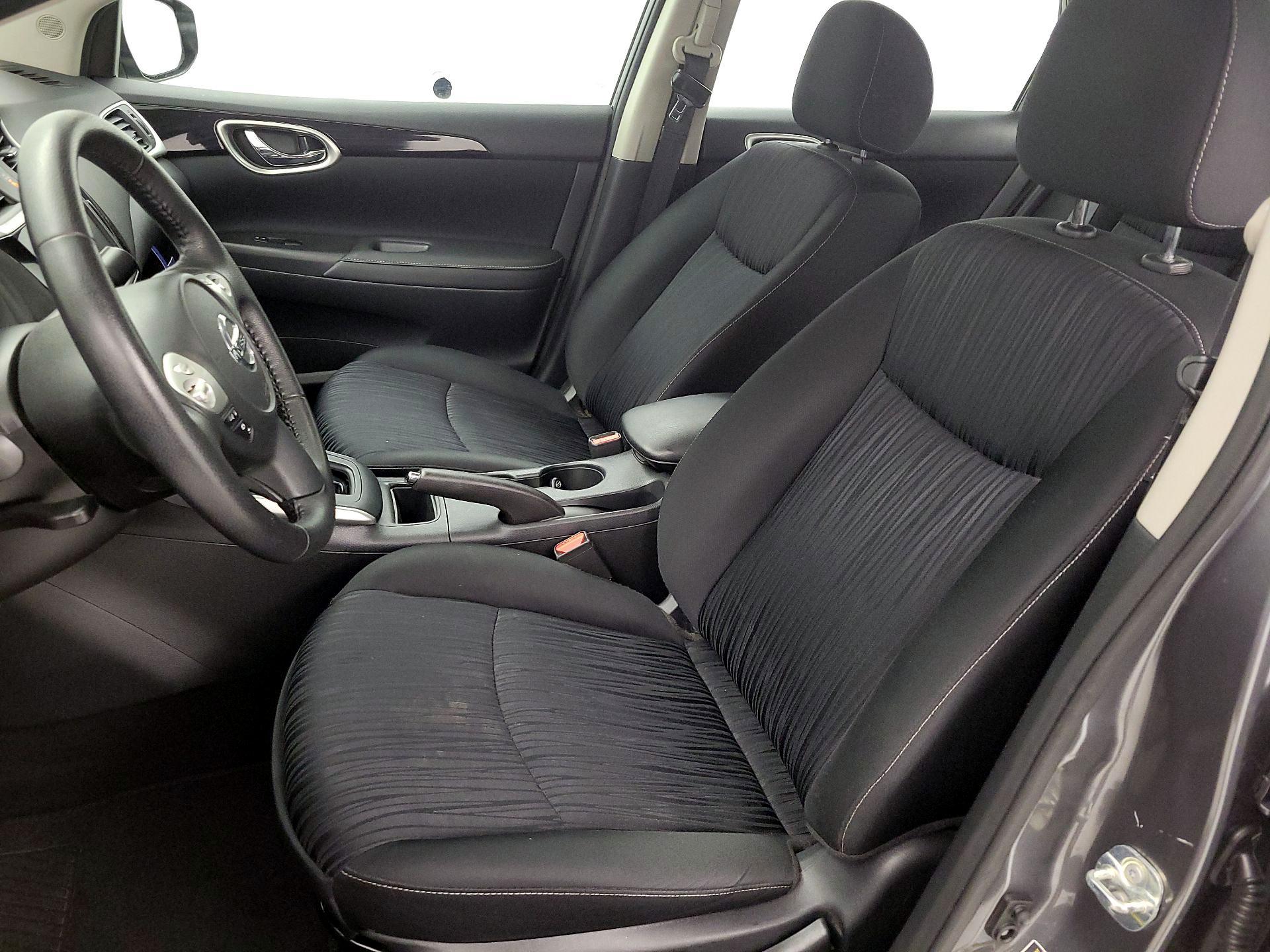 Thumbnail: 2019 Nissan Sentra - 11