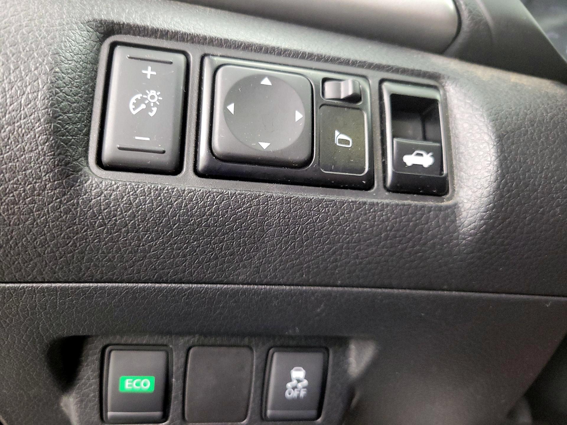Thumbnail: 2019 Nissan Sentra - 13