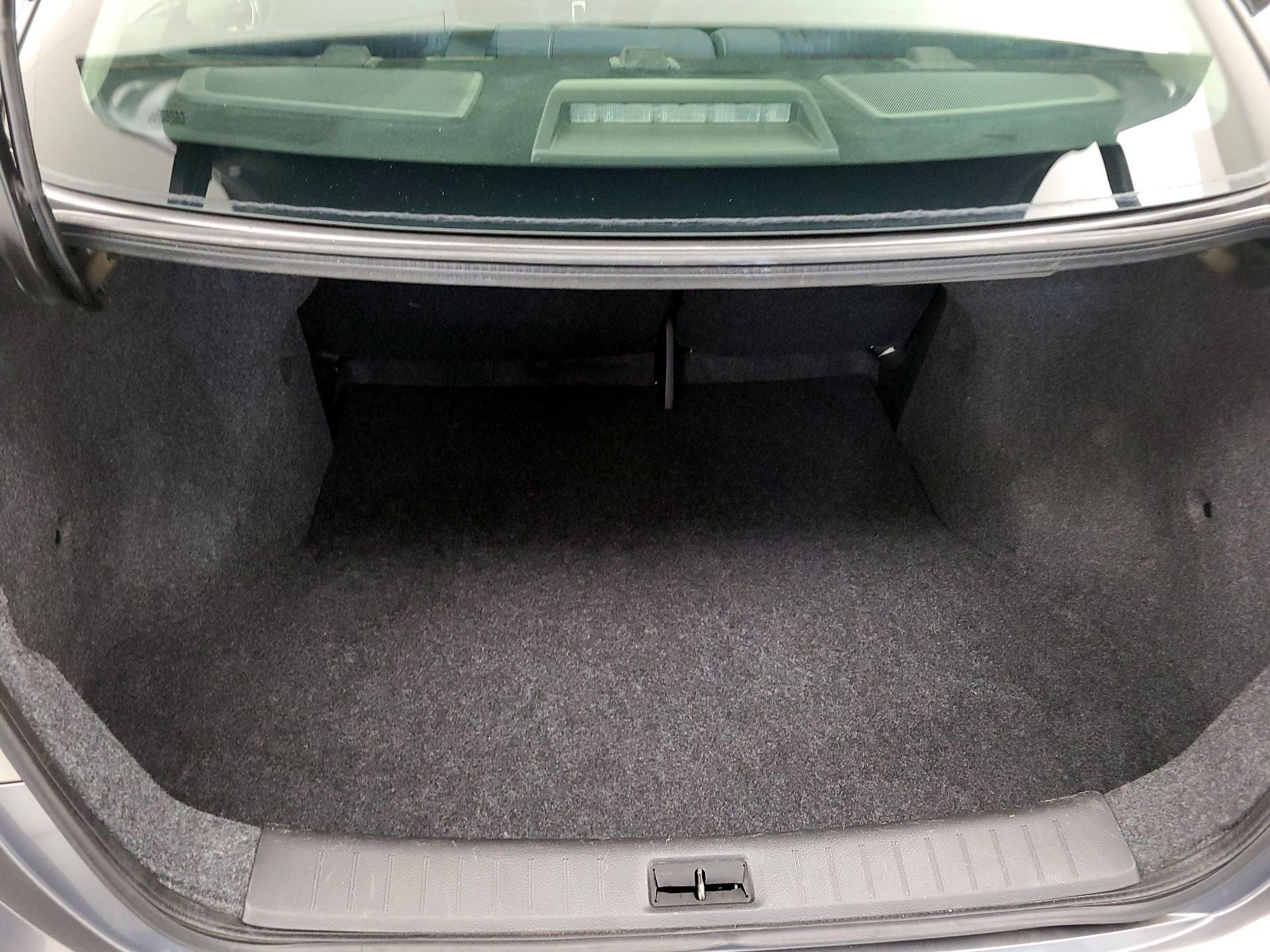 Thumbnail: 2019 Nissan Sentra - 19