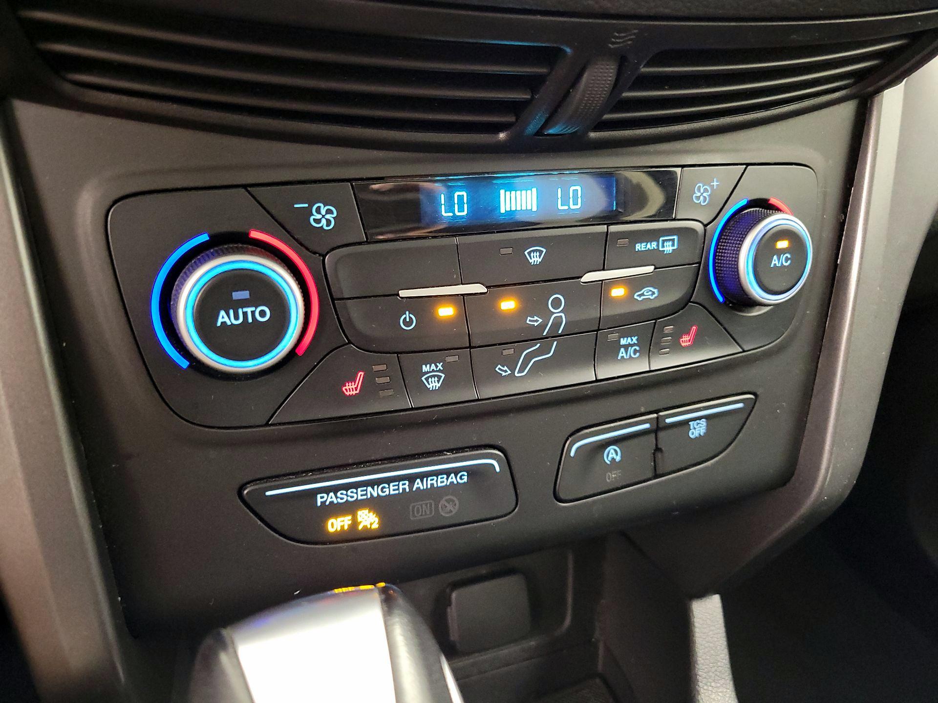 Thumbnail: 2019 Ford Escape - 16