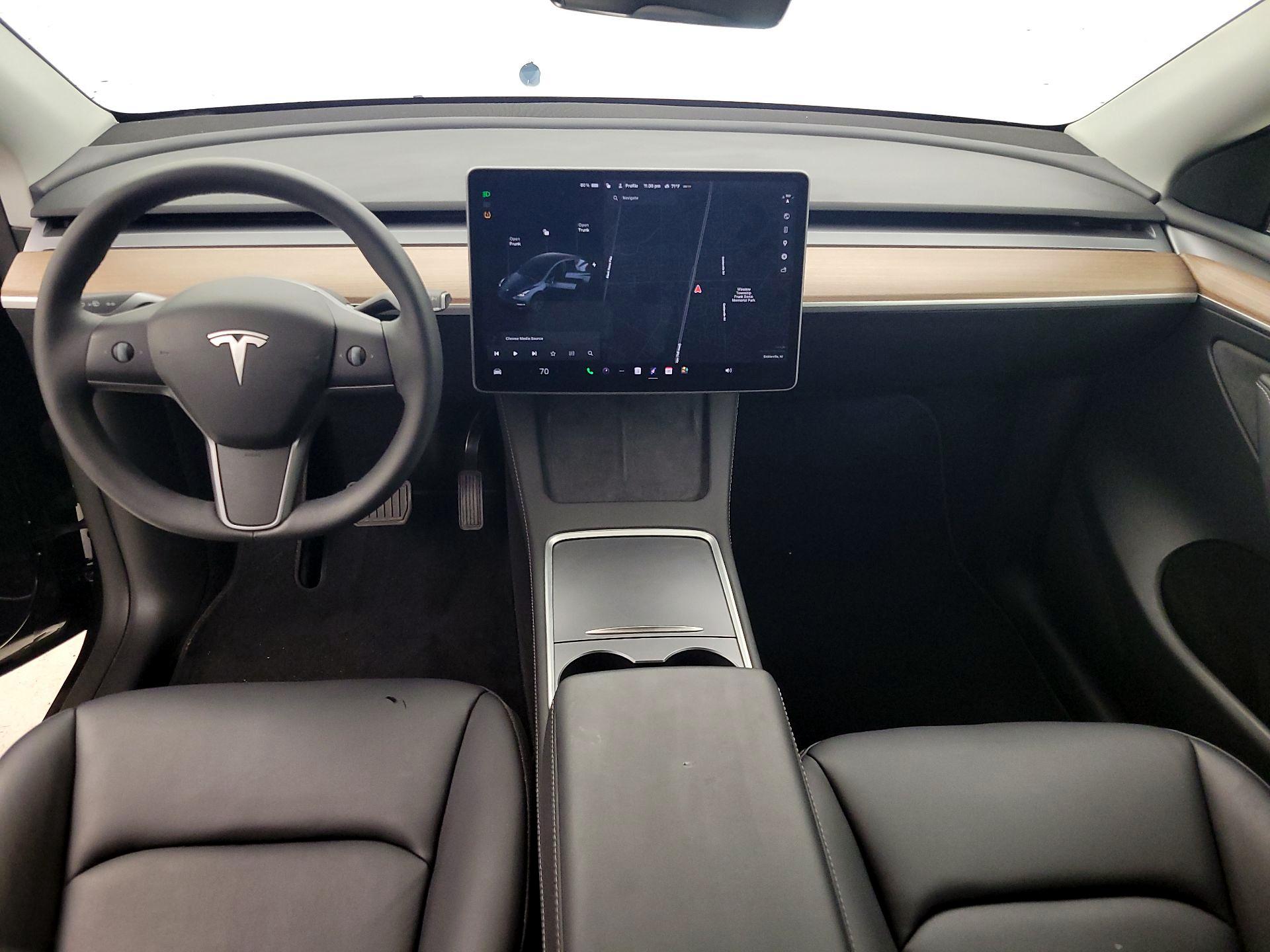Thumbnail: 2024 Tesla Model Y - 9