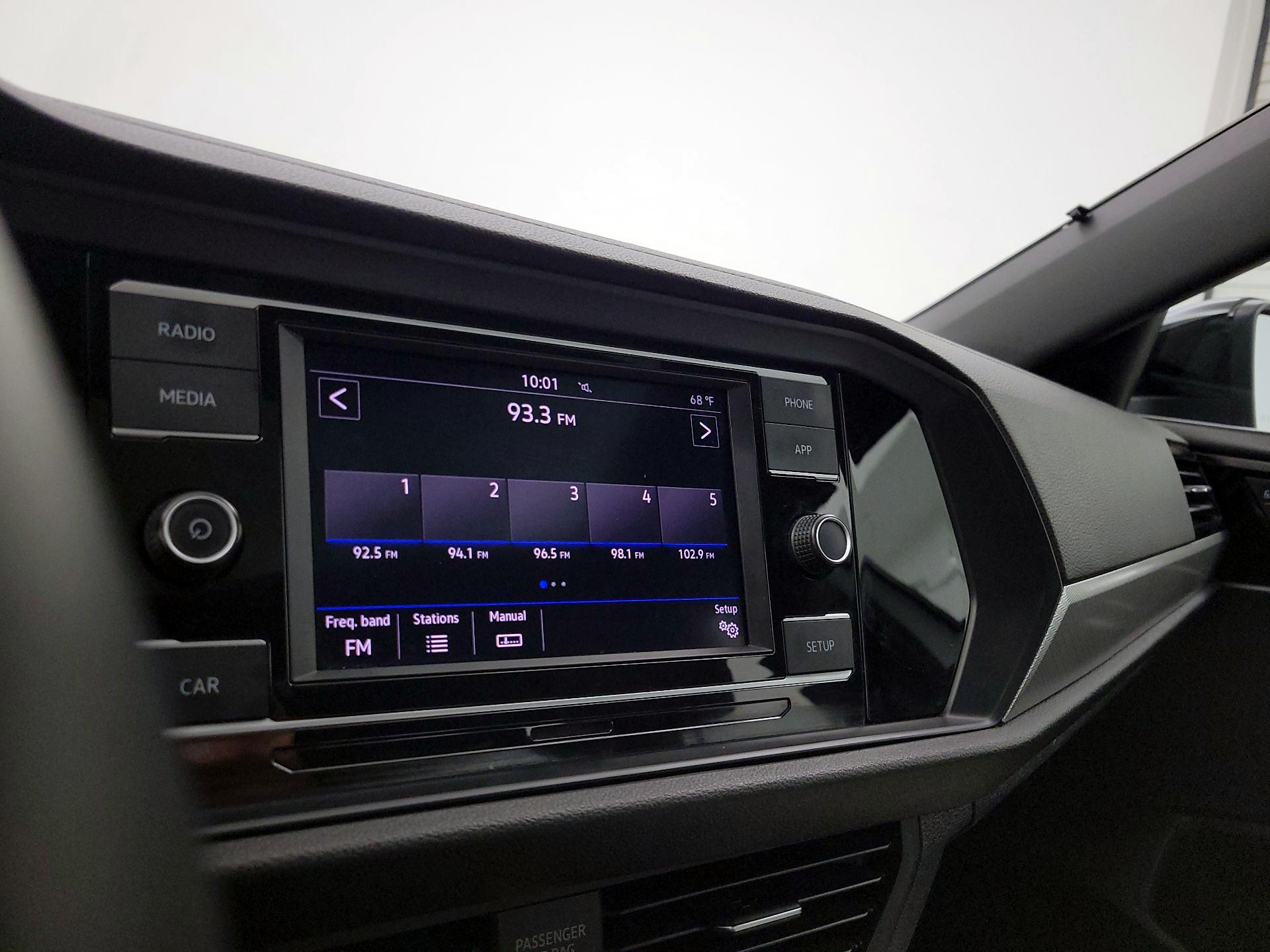 Thumbnail: 2019 Volkswagen Jetta - 15