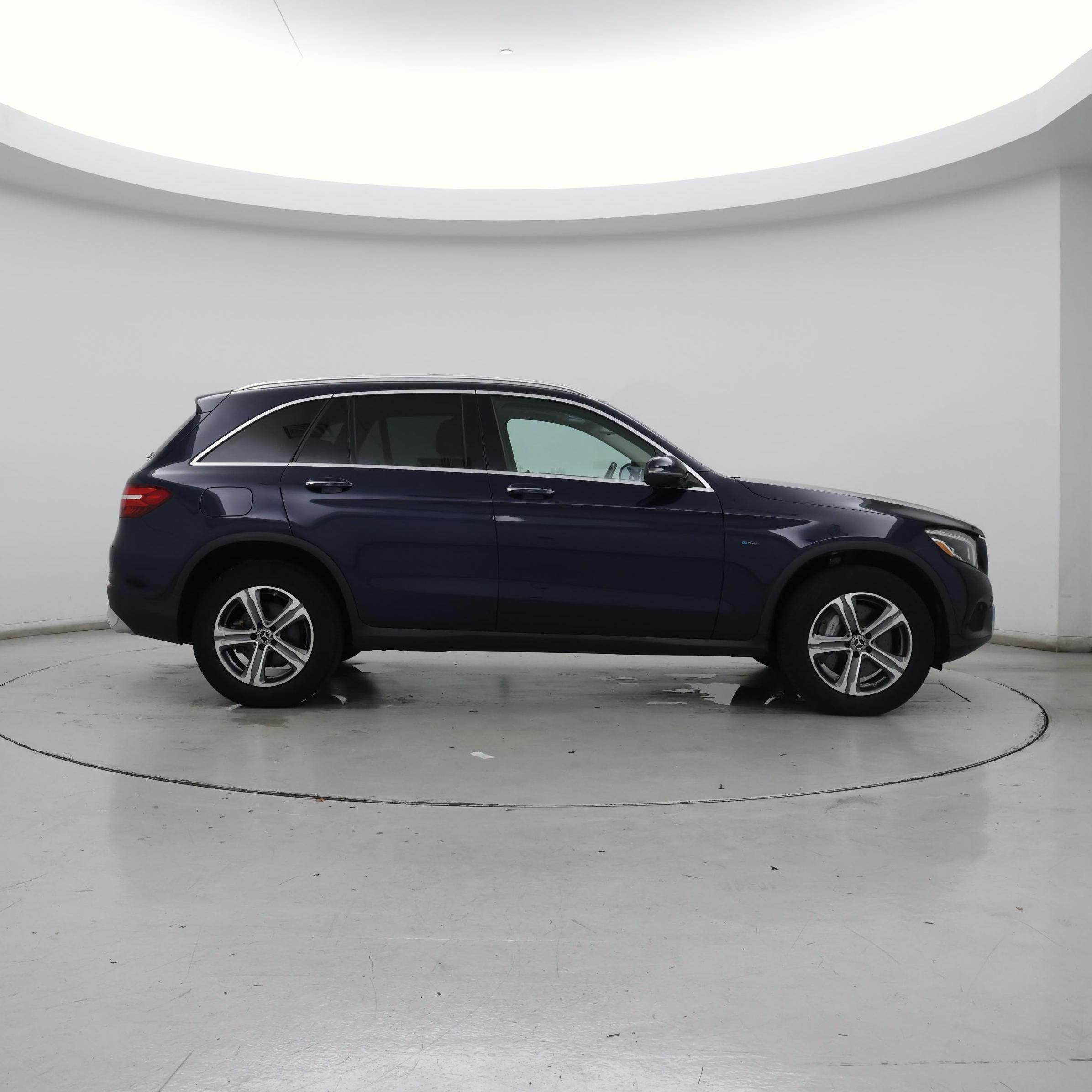 Thumbnail: 2019 Mercedes-Benz GLC - 7