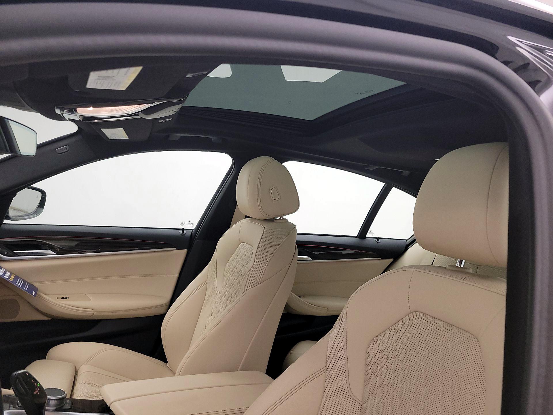 Thumbnail: 2021 BMW 5 Series - 20