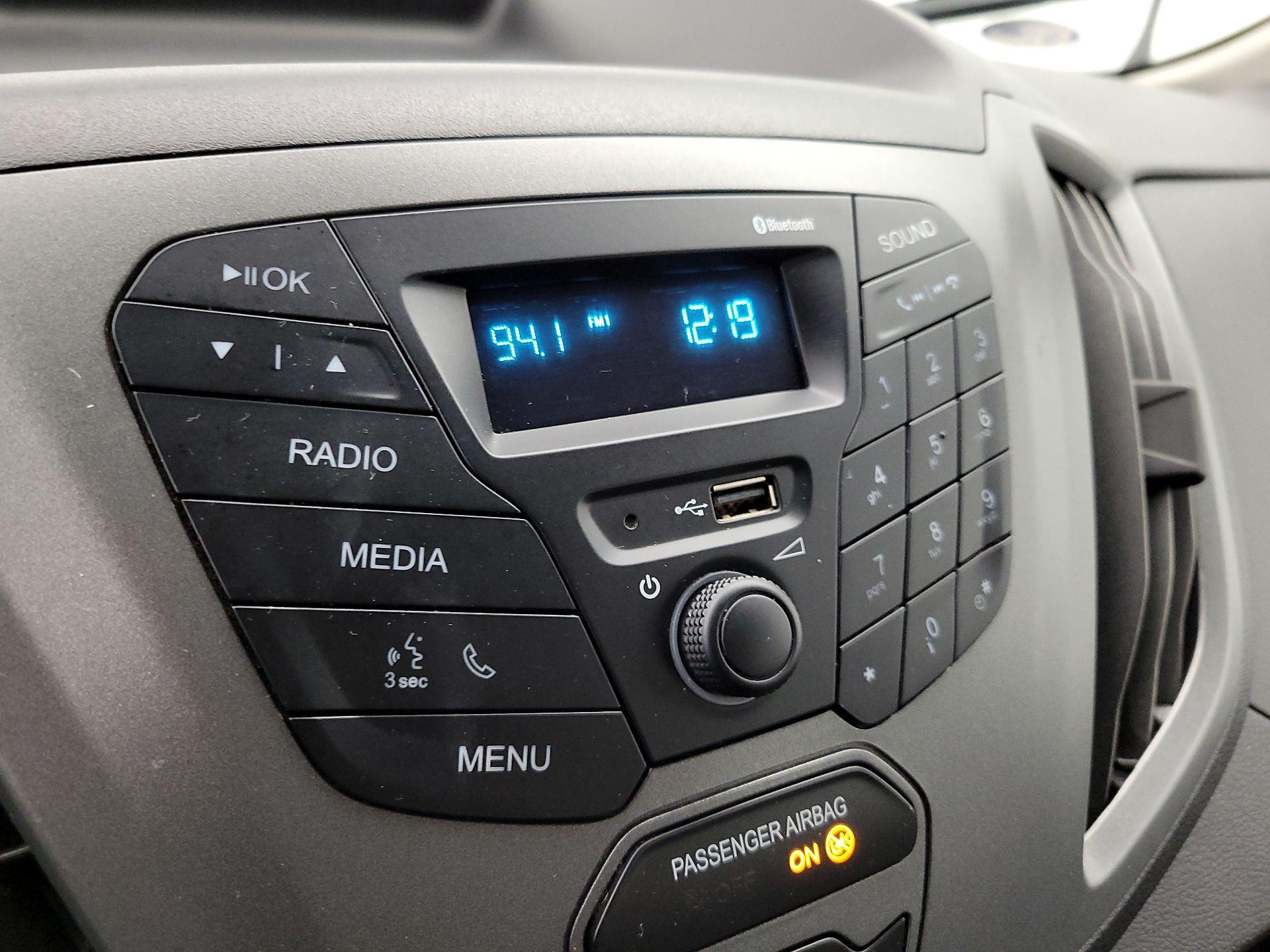 Thumbnail: 2019 Ford Transit Series - 15